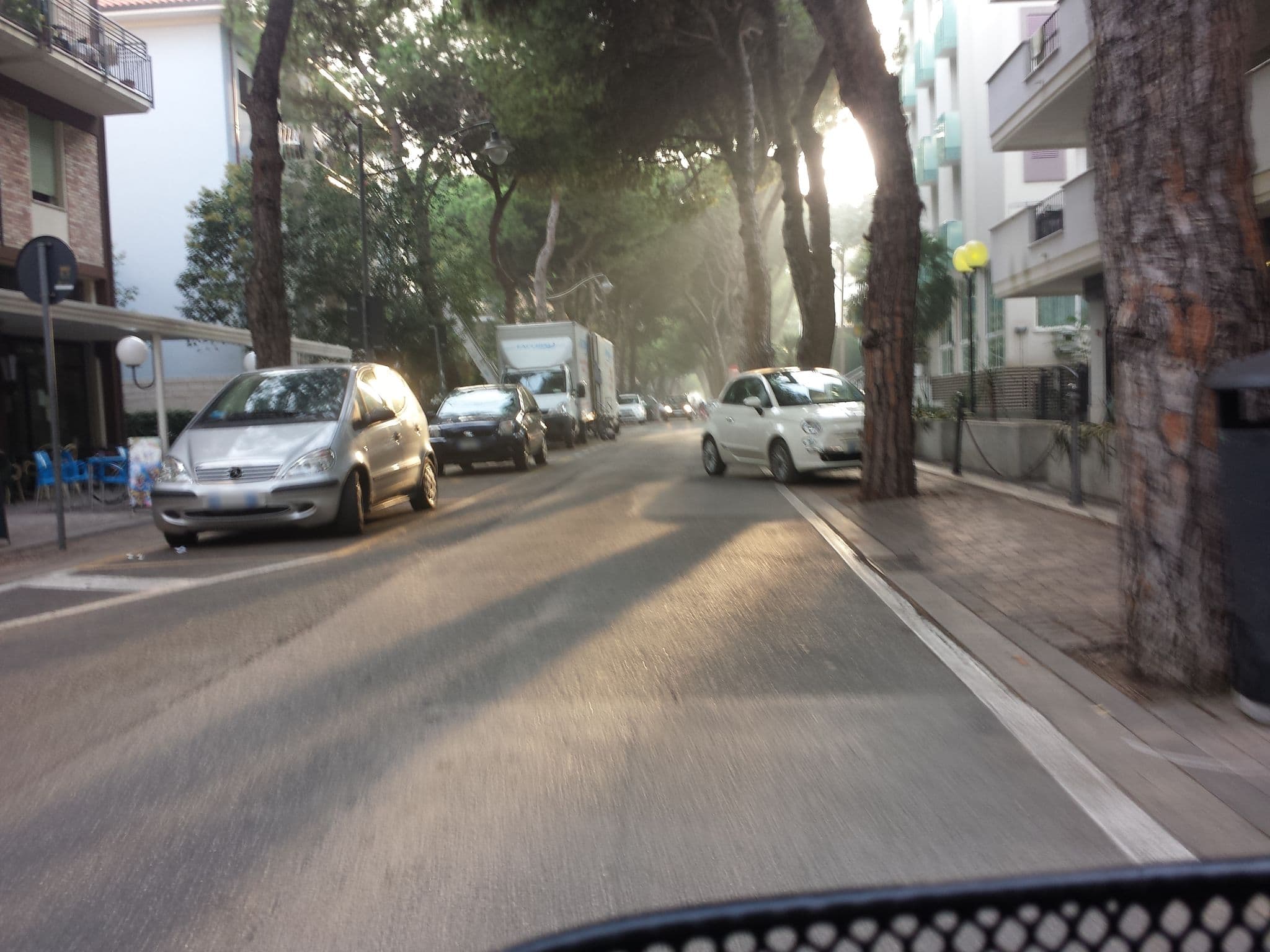 Street view near Villa Dei Pini, Rimini — © marijaackovska (CC BY-SA · Mapillary)
