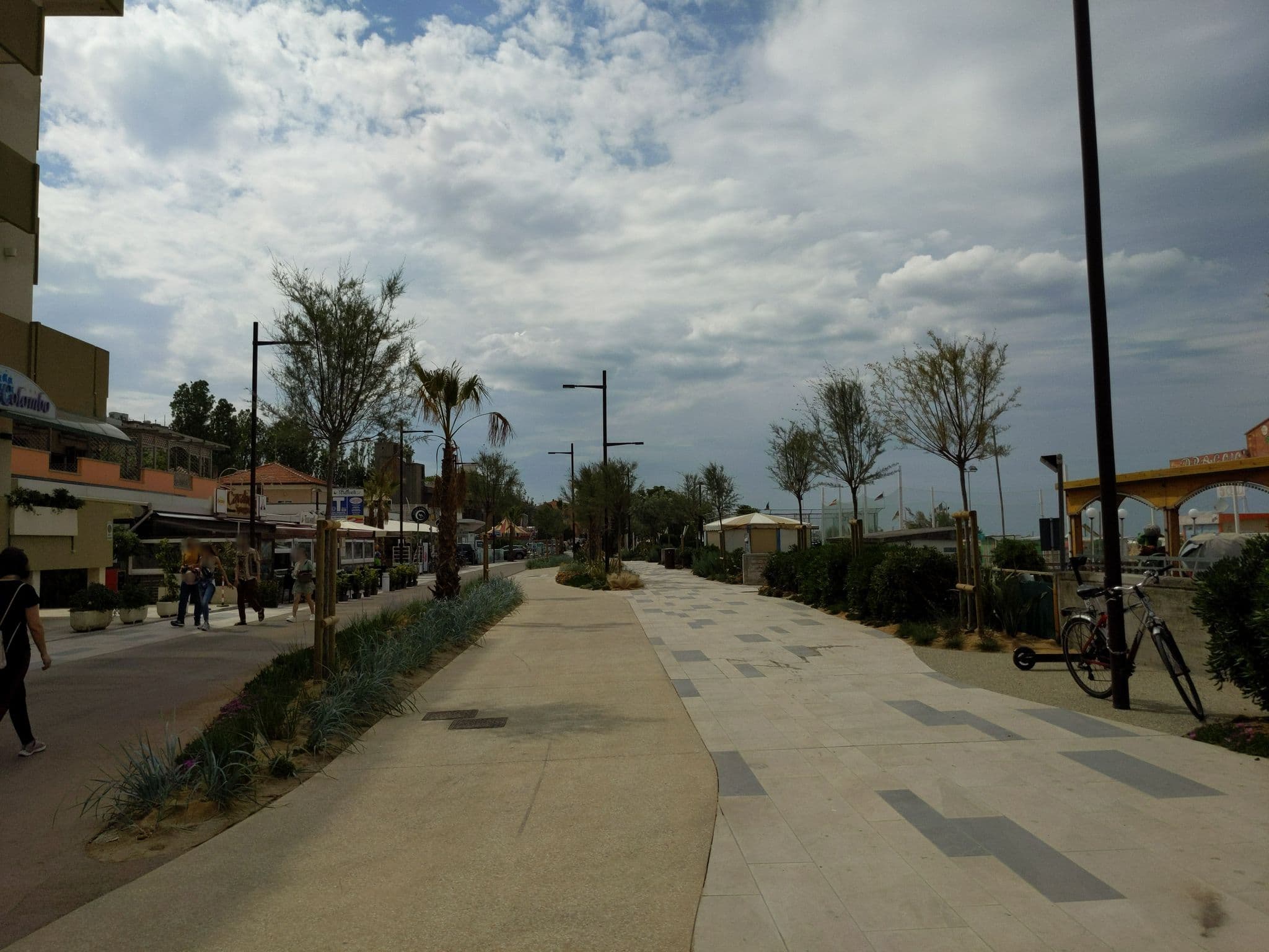 Street view near Hotel Colombo, Rimini — © sorcrosc (CC BY-SA · Mapillary)