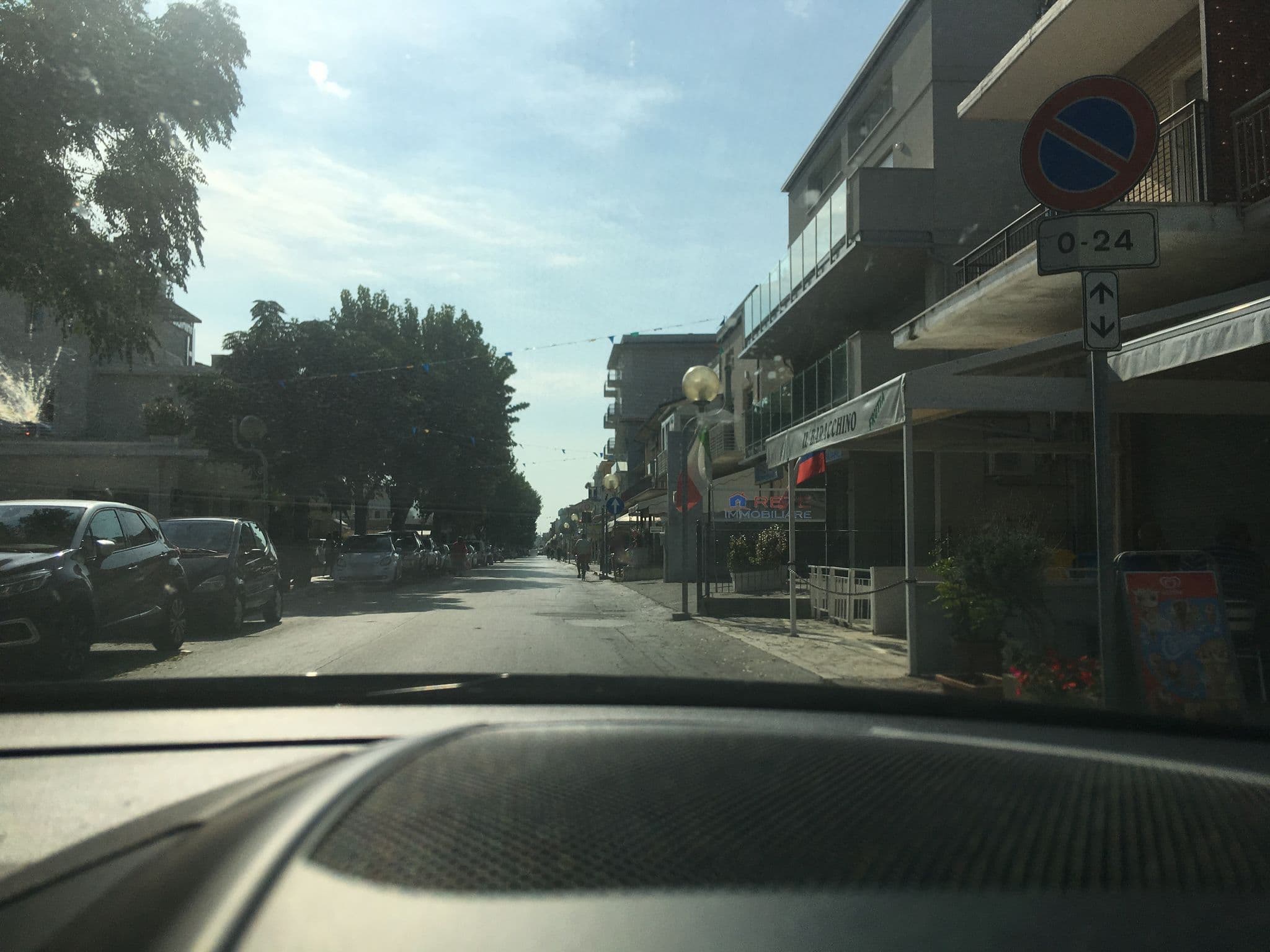 Street view near Residence I Girasoli, Bellaria-Igea Marina — © snepuh (CC BY-SA · Mapillary)