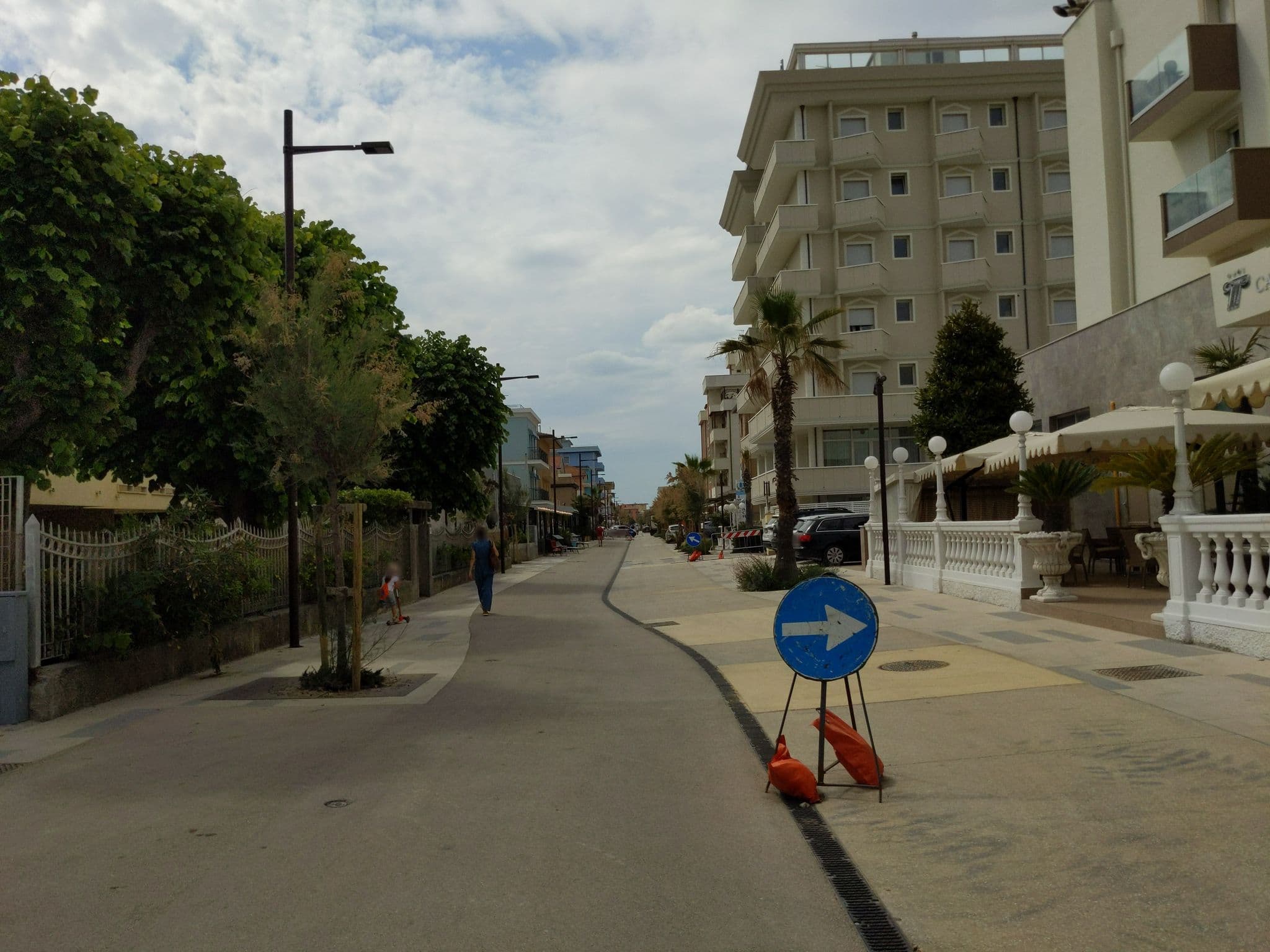 Street view near Hotel Baia Imperial, Rimini — © sorcrosc (CC BY-SA · Mapillary)