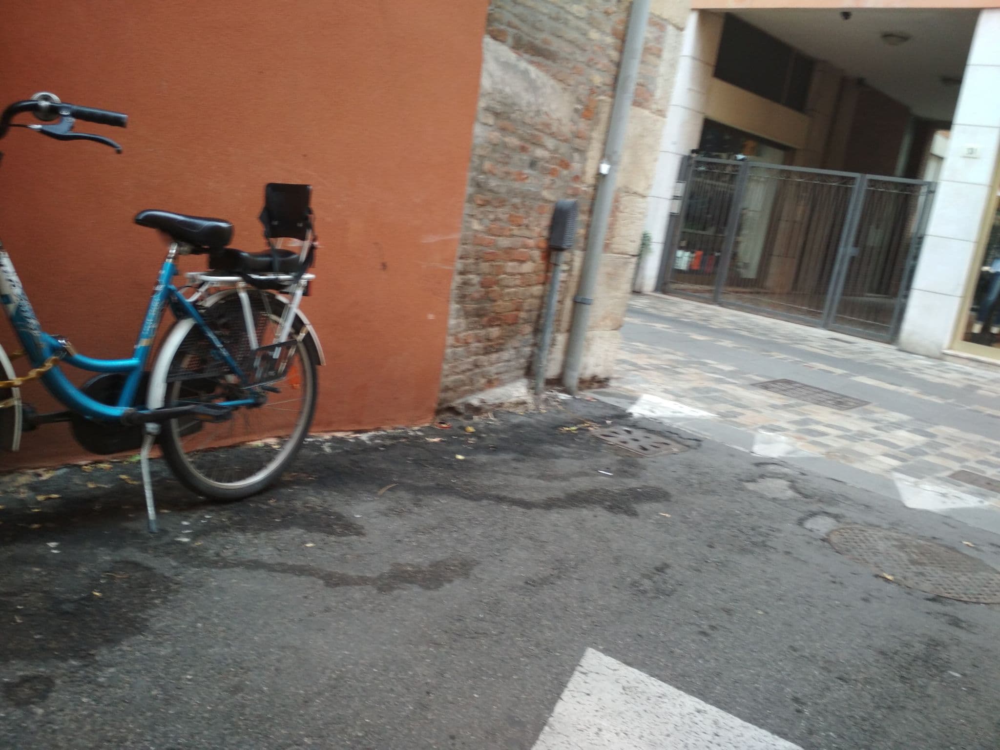 Street view near Palazzo Antiche Porte, Rimini — © burdiuzha (CC BY-SA · Mapillary)