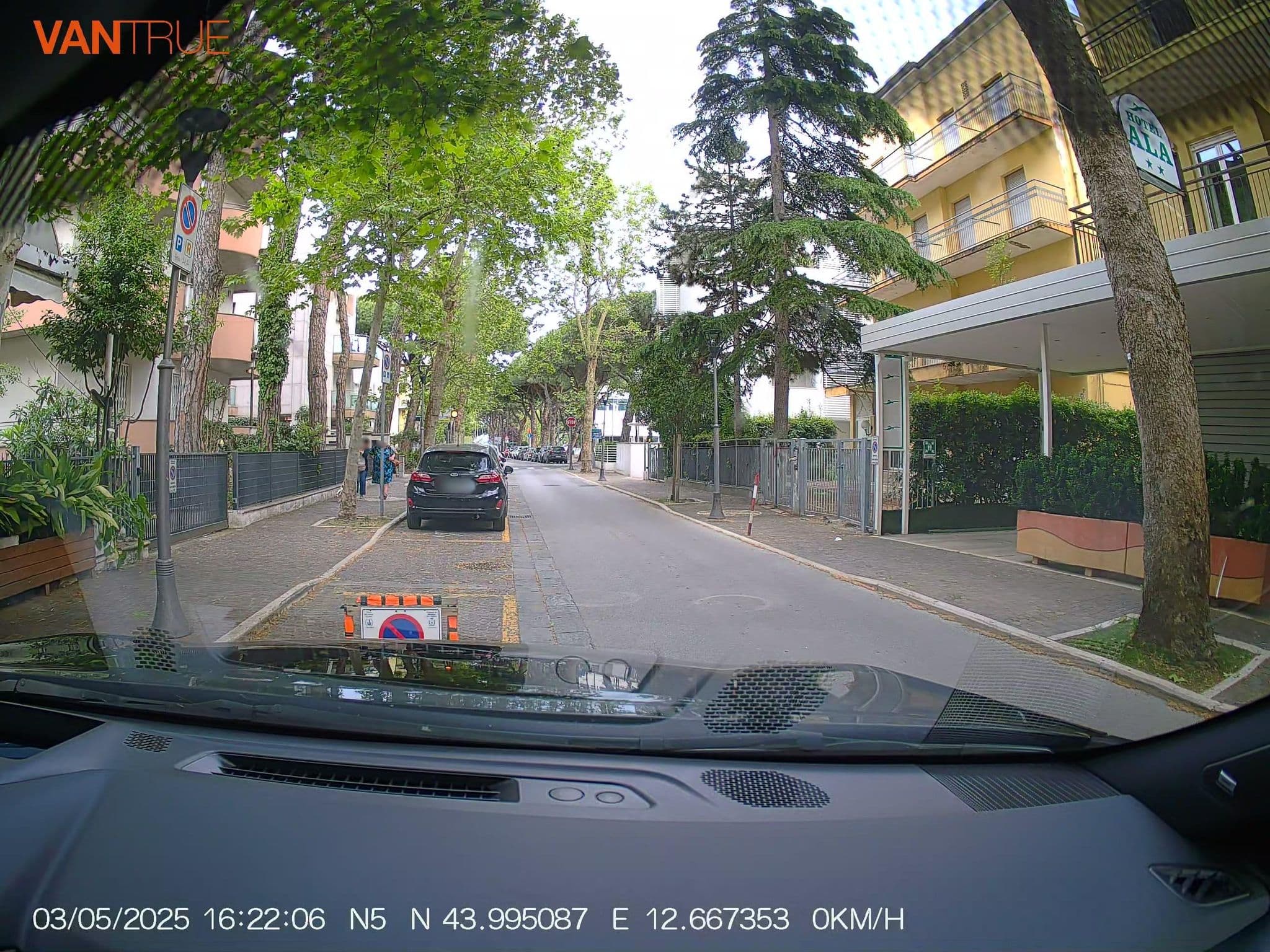 Street view near Hotel Louisiana, Riccione — © renaultgt (CC BY-SA · Mapillary)