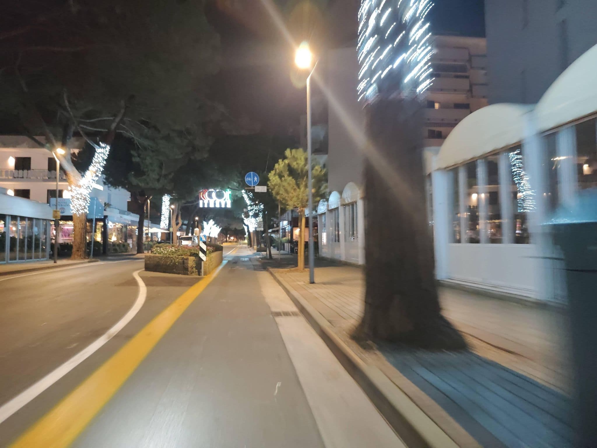 Street view near hotel da liviano, Lido di Jesolo — © Duro (CC BY-SA · Mapillary)