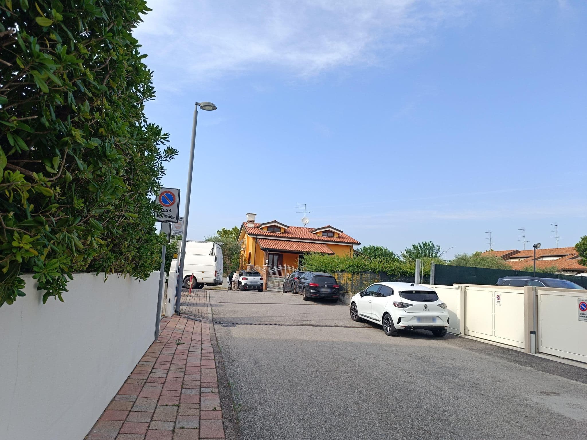 Street view near Ulisse Palace, Lido di Jesolo — © Duro (CC BY-SA · Mapillary)