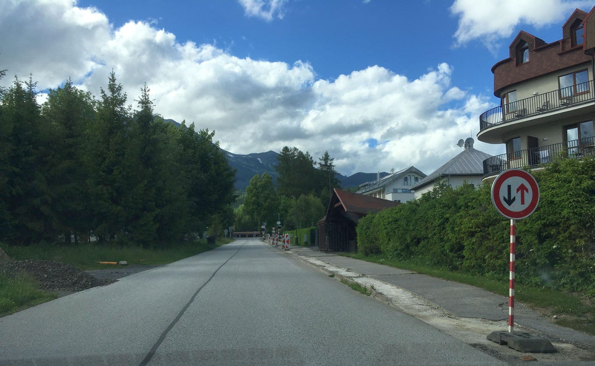Street view near Villa Beatrice, Vysoké Tatry