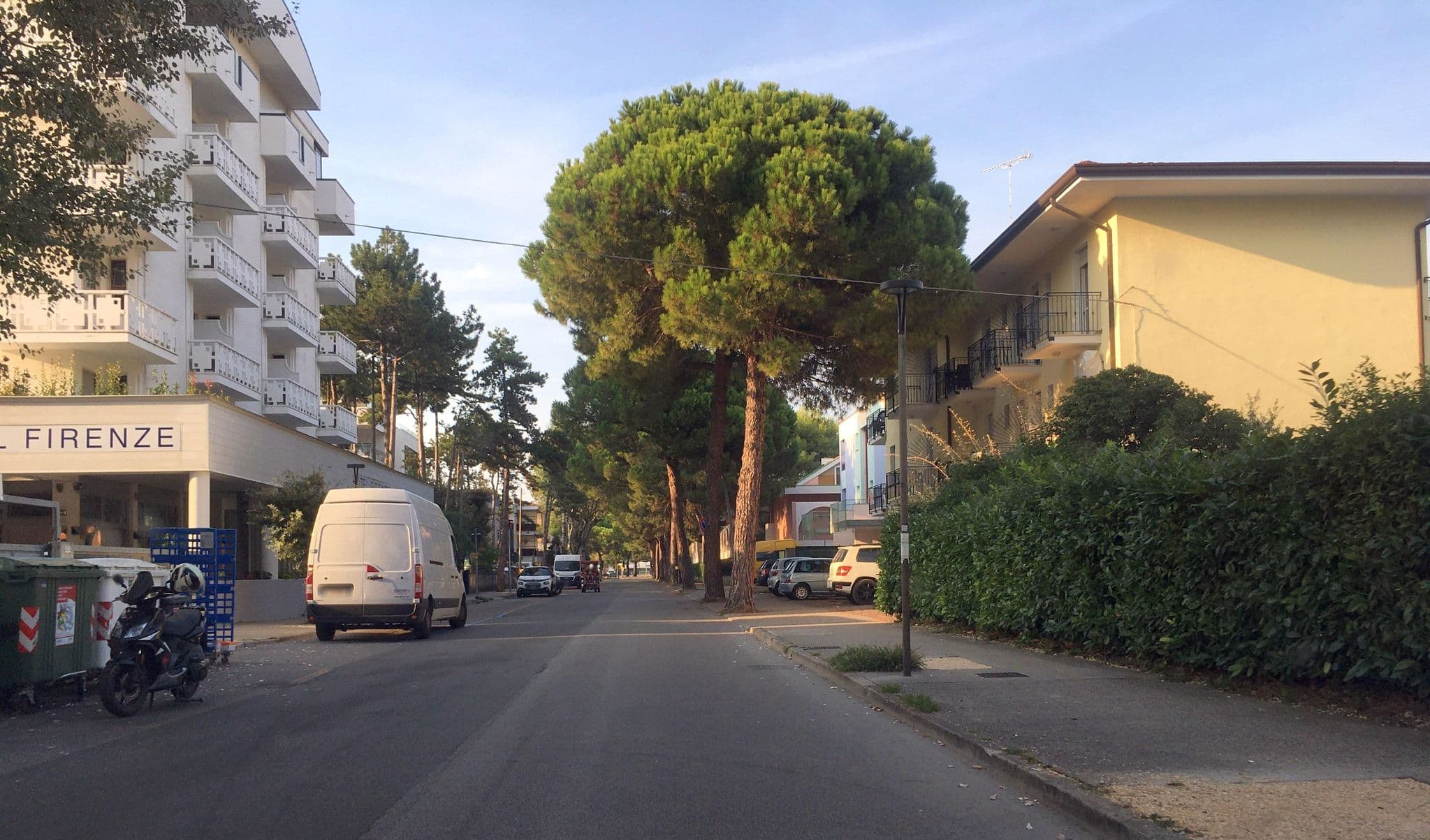 Street view near Hotel Firenze Bibionr, Bibione — © istefanos (CC BY-SA · Mapillary)