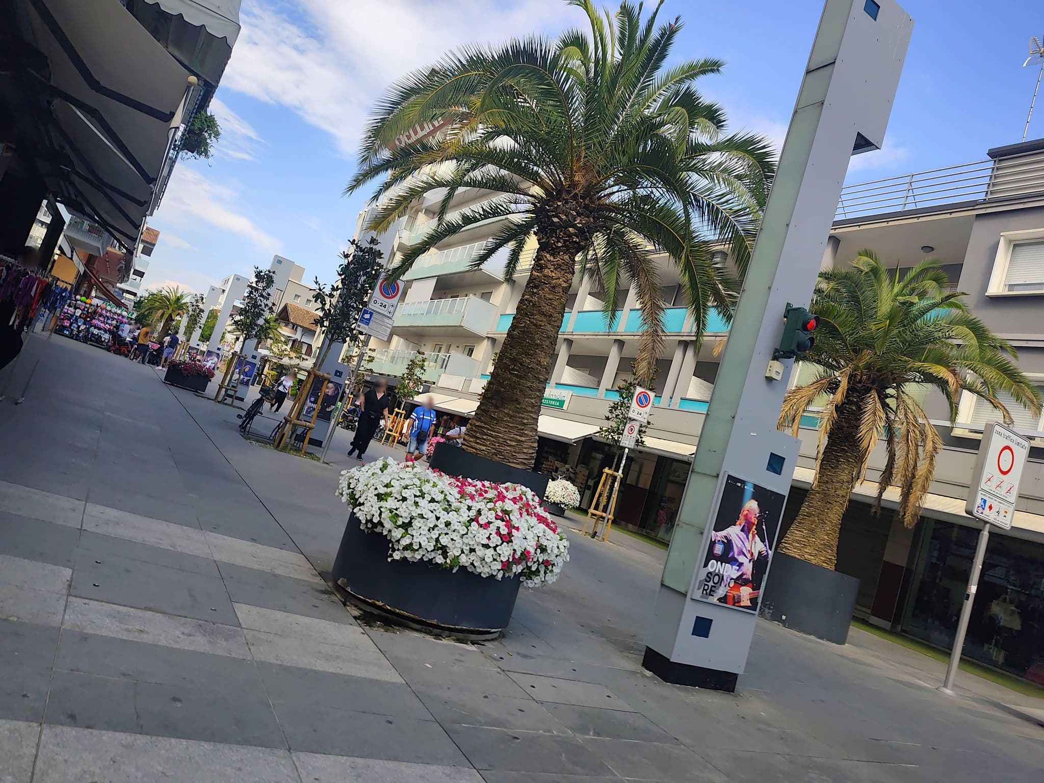 Street view near Bellinato Mara, Lignano Sabbiadoro — © Duro (CC BY-SA · Mapillary)