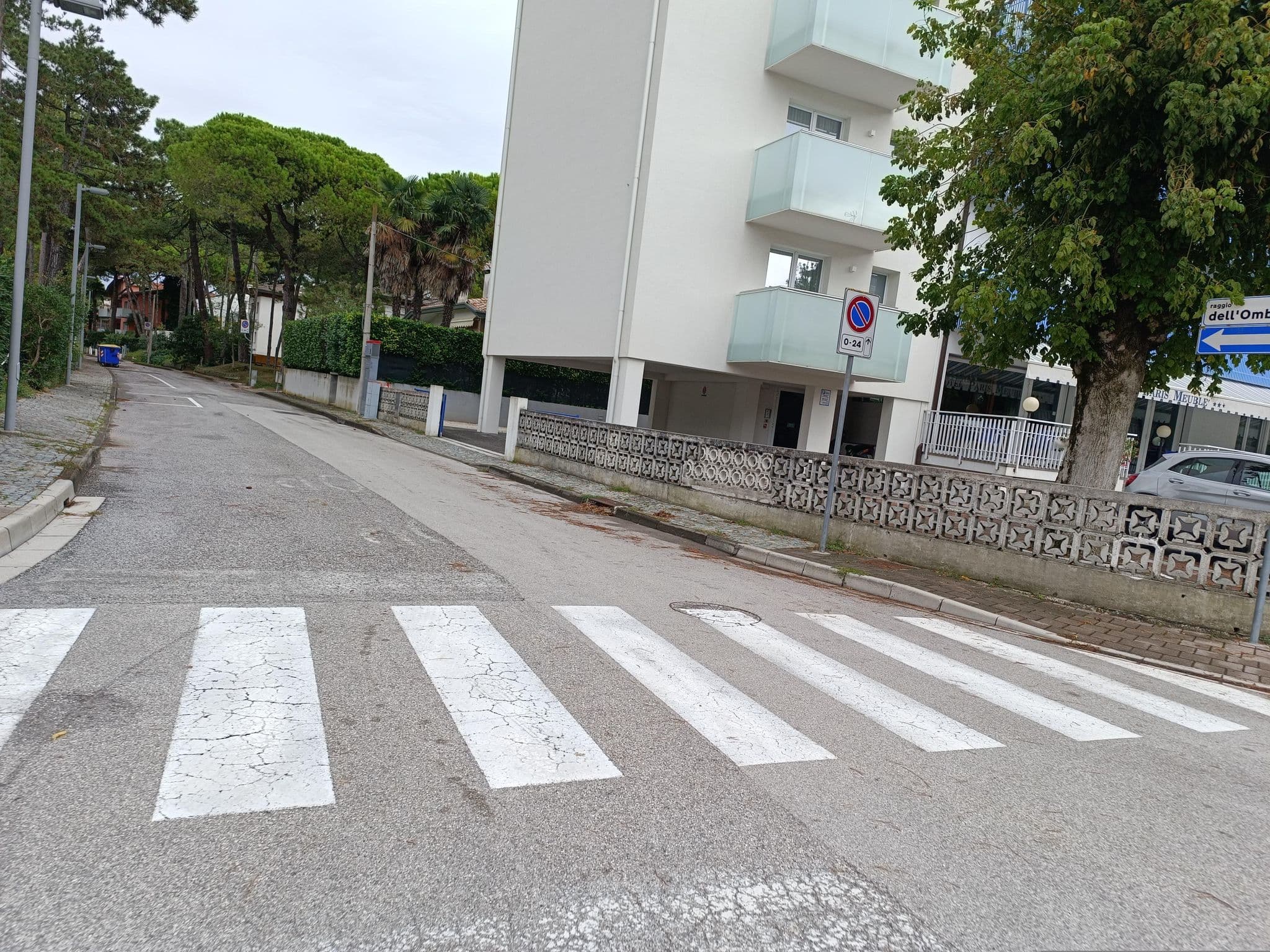 Street view near Albergo Meuble'paris di Filippi Renato, Lignano Sabbiadoro — © Duro (CC BY-SA · Mapillary)