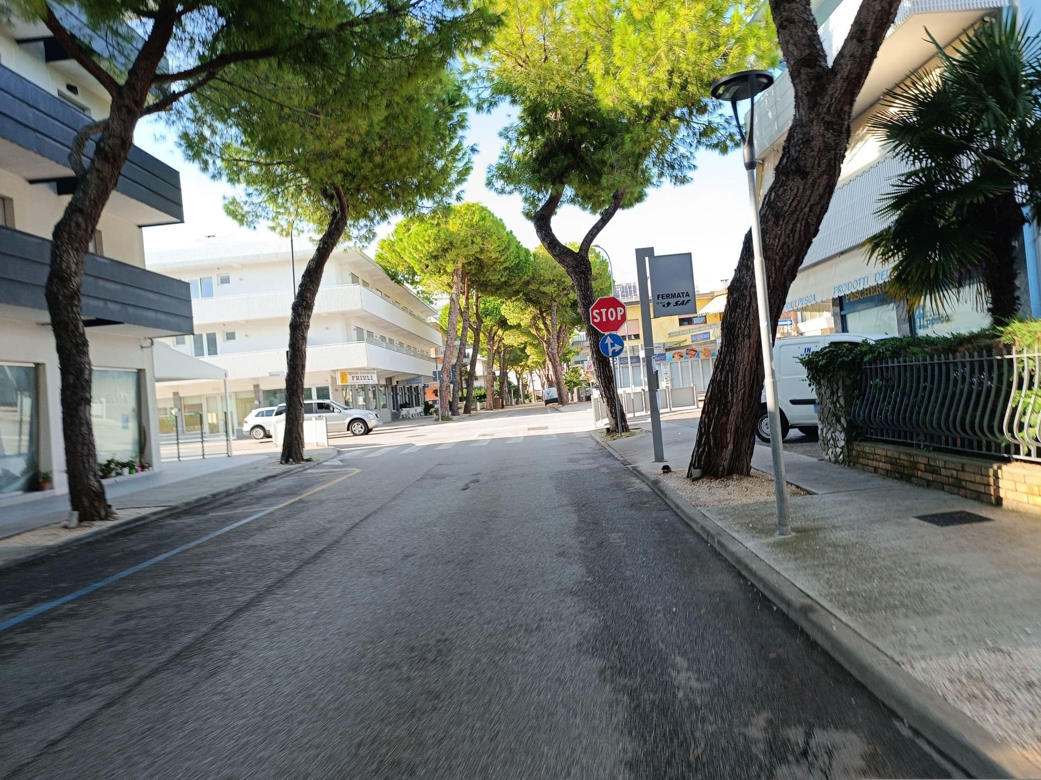 Street view near Marco polo SNC di carrer ivonne & figlia, Lignano Sabbiadoro — © Duro (CC BY-SA · Mapillary)