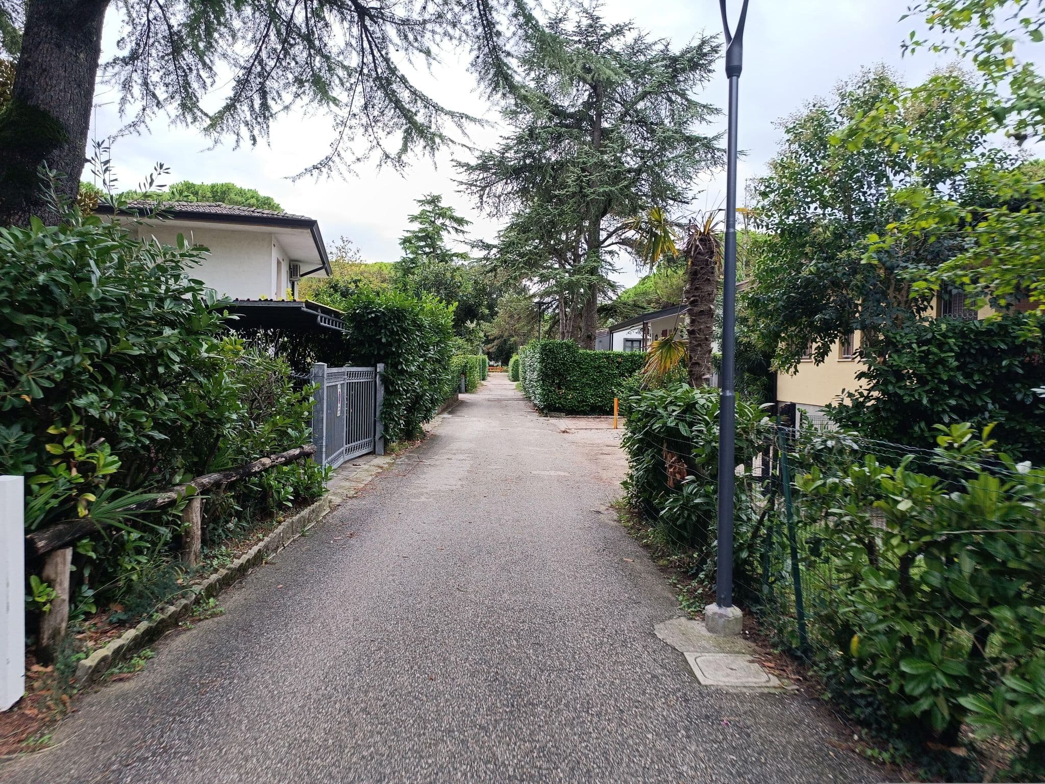 Street view near Villa Genny, Lignano Sabbiadoro — © Duro (CC BY-SA · Mapillary)