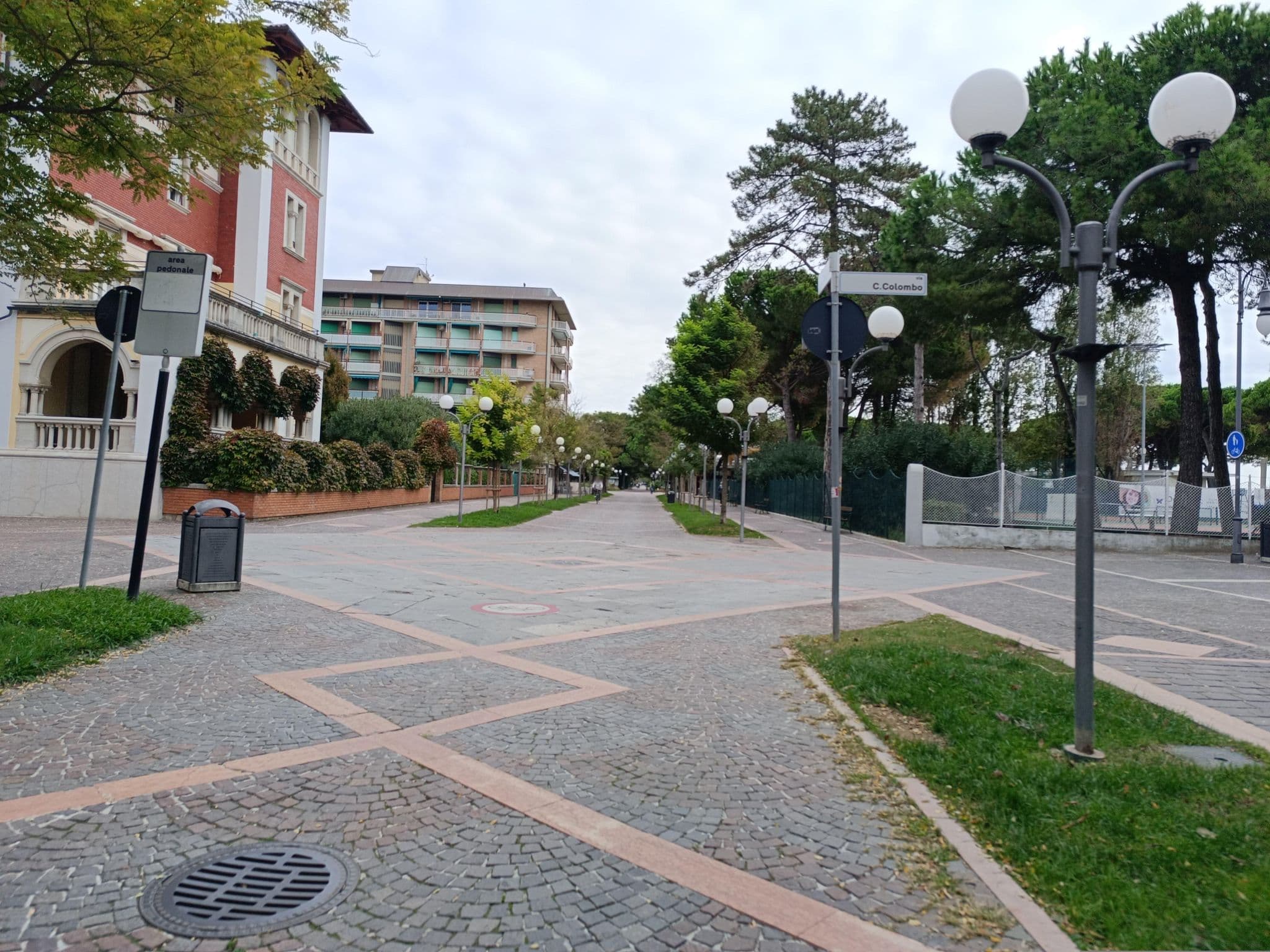 Street view near Villa Reale, Grado — © Duro (CC BY-SA · Mapillary)