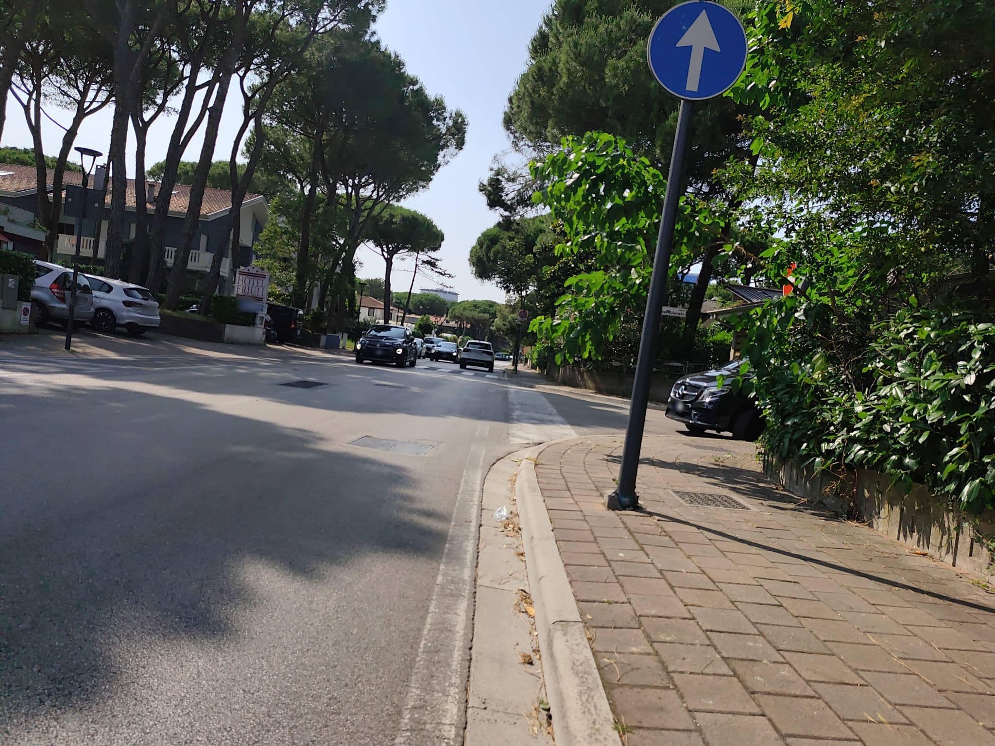 Street view near Ristorante La Pigna - Enoteca, Lignano Sabbiadoro — © Duro (CC BY-SA · Mapillary)