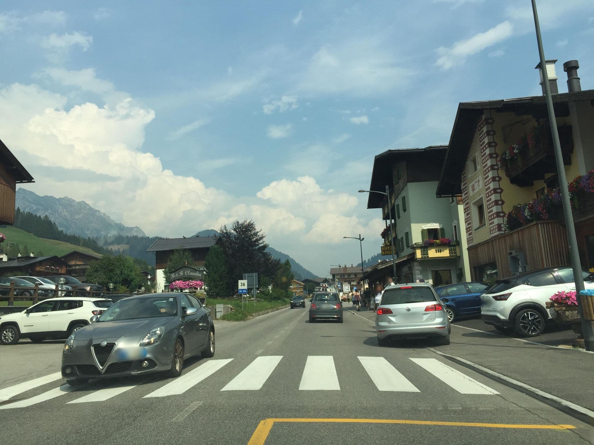 Street view near Hotel Val Gioconda di Fontana Pontil Lea, Granvilla — © igorzo (CC BY-SA · Mapillary)
