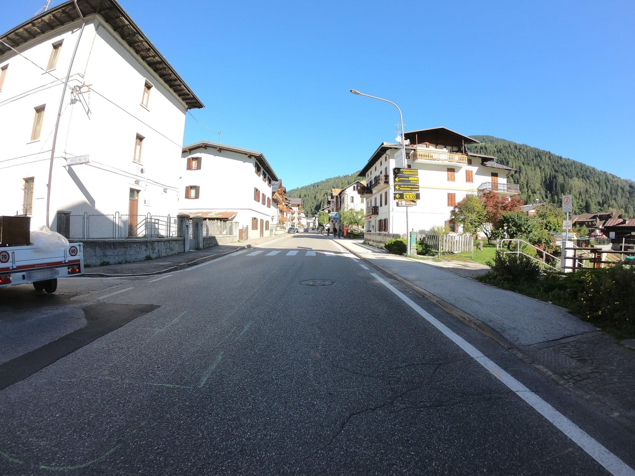 Street view near Dany, Santo Stefano di Cadore — © joostjakob (CC BY-SA · Mapillary)