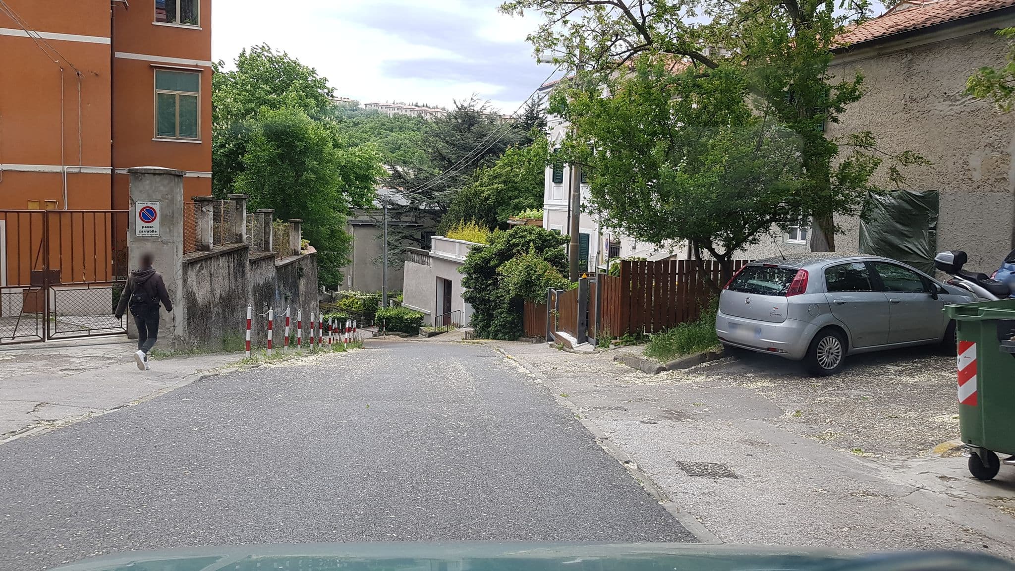 Street view near Lo Scoglio, Trieste — © igorzo (CC BY-SA · Mapillary)