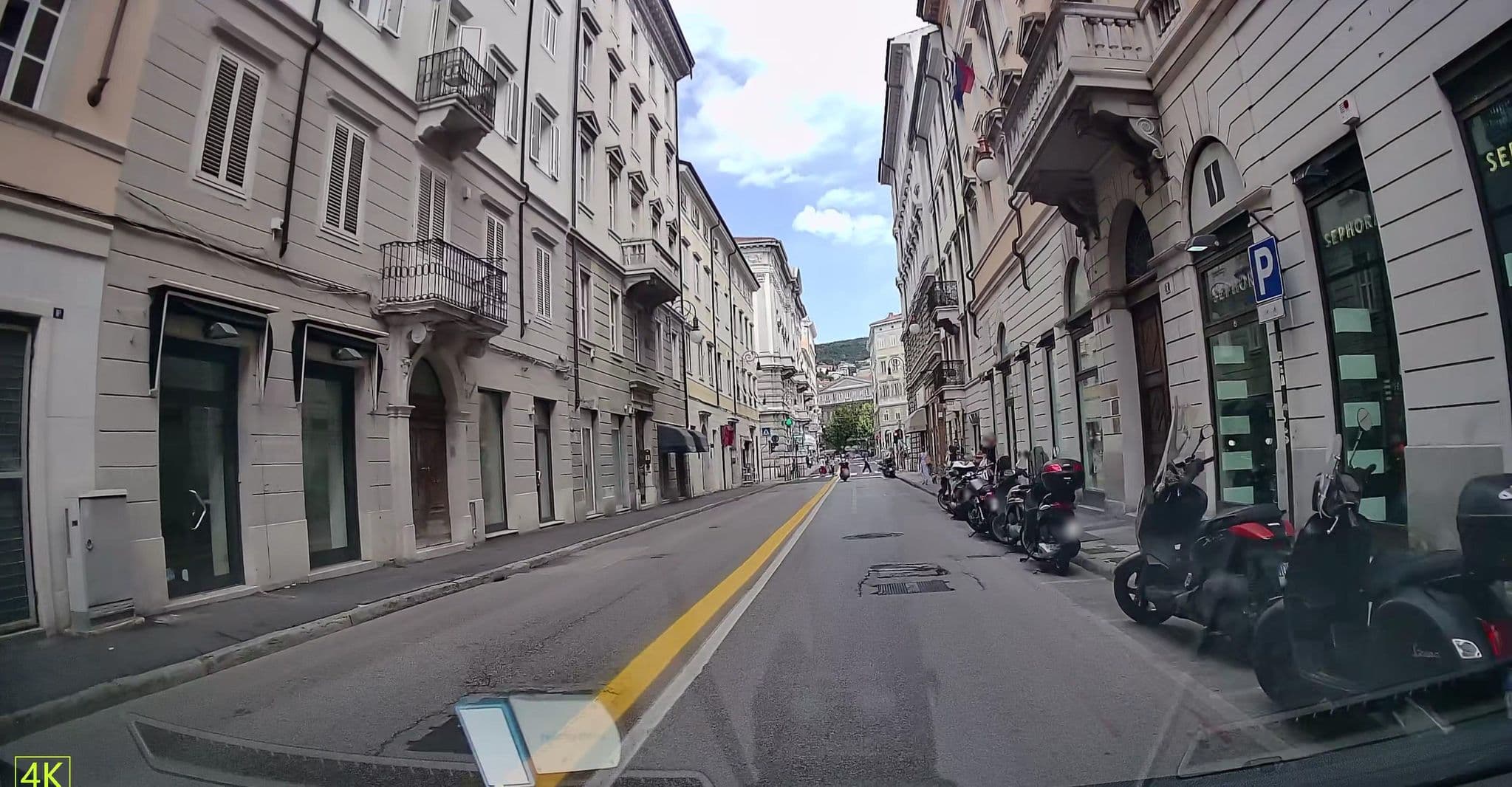 Street view near B&B Tra I Tetti, Trieste — © Ugo_mapedits (CC BY-SA · Mapillary)