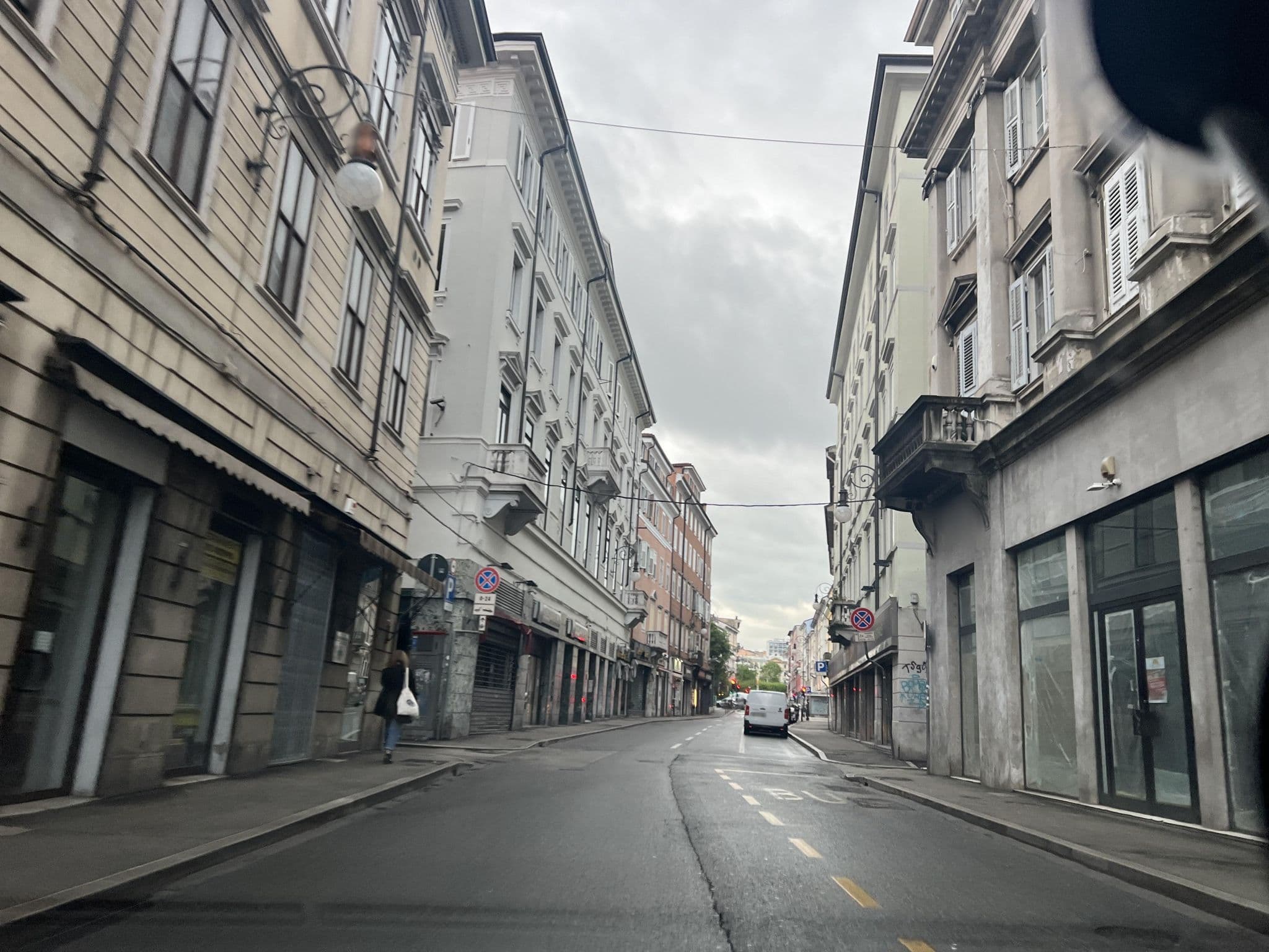Street view near Urbanhomy, Trieste — © igorzo (CC BY-SA · Mapillary)