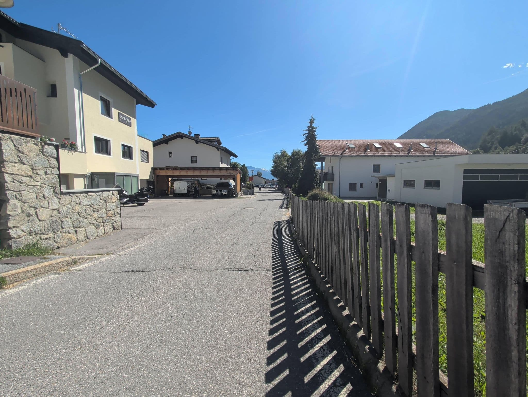 Street view near Pension Sprenger, Malles Venosta — © AR88 (CC BY-SA · Mapillary)