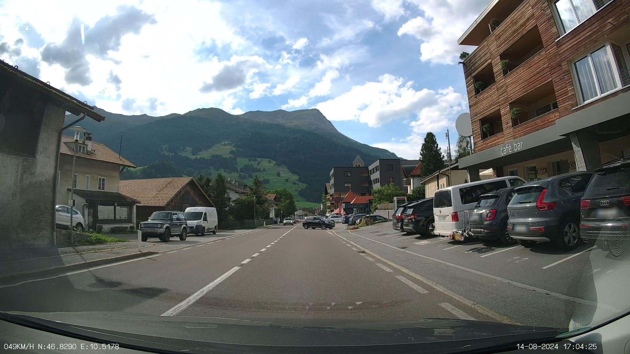 Street view near Den bar 🍻, Malles Venosta — © heetENkoel (CC BY-SA · Mapillary)
