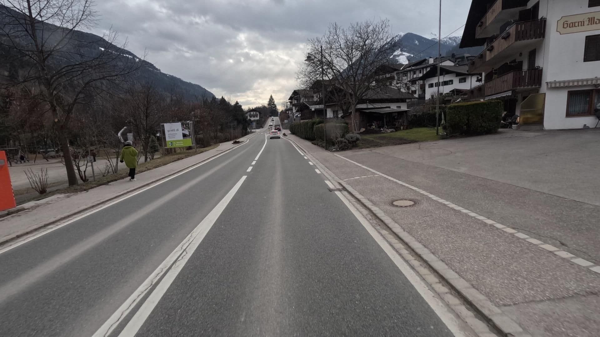Street view near Pensione Stern di Gögele, San Martino in Passiria — © bct (CC BY-SA · Mapillary)
