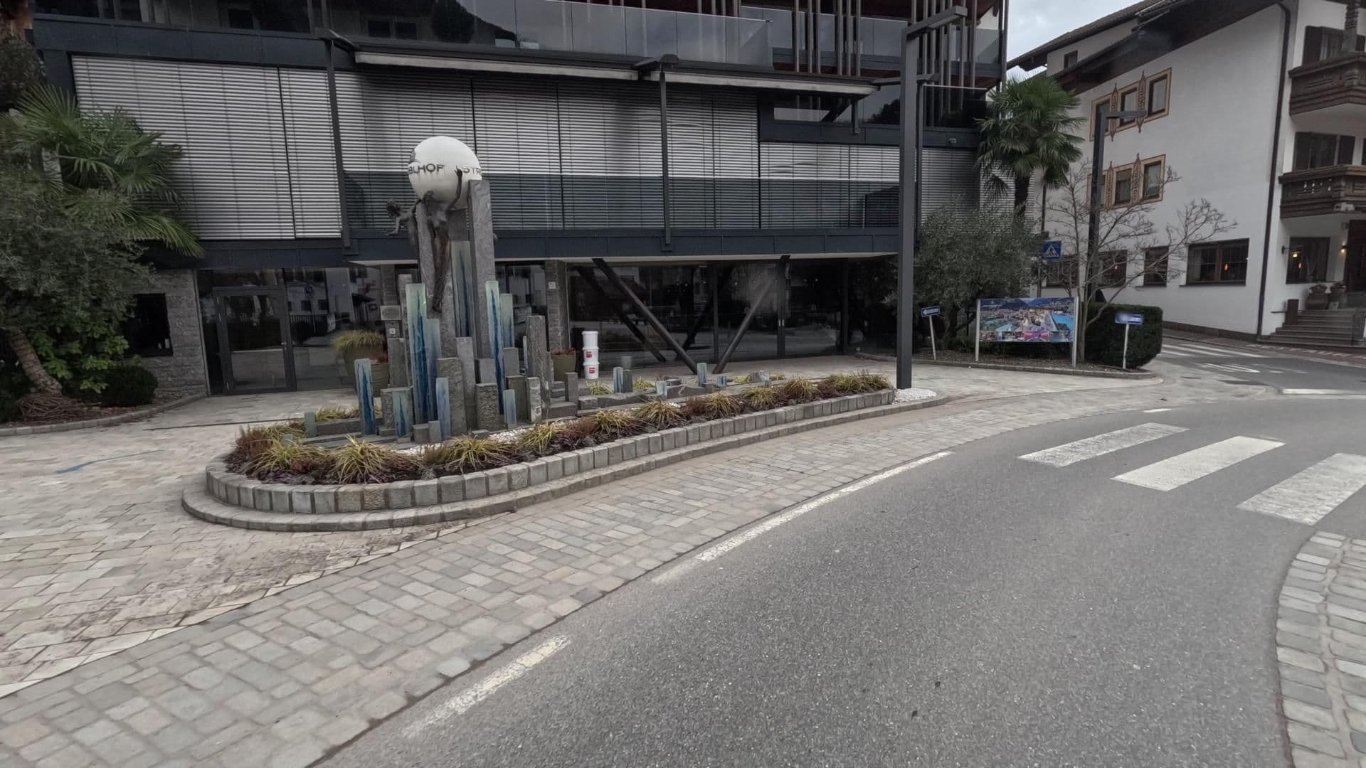 Street view near Andreus Golfhotel SRL, San Leonardo in Passiria — © bct (CC BY-SA · Mapillary)