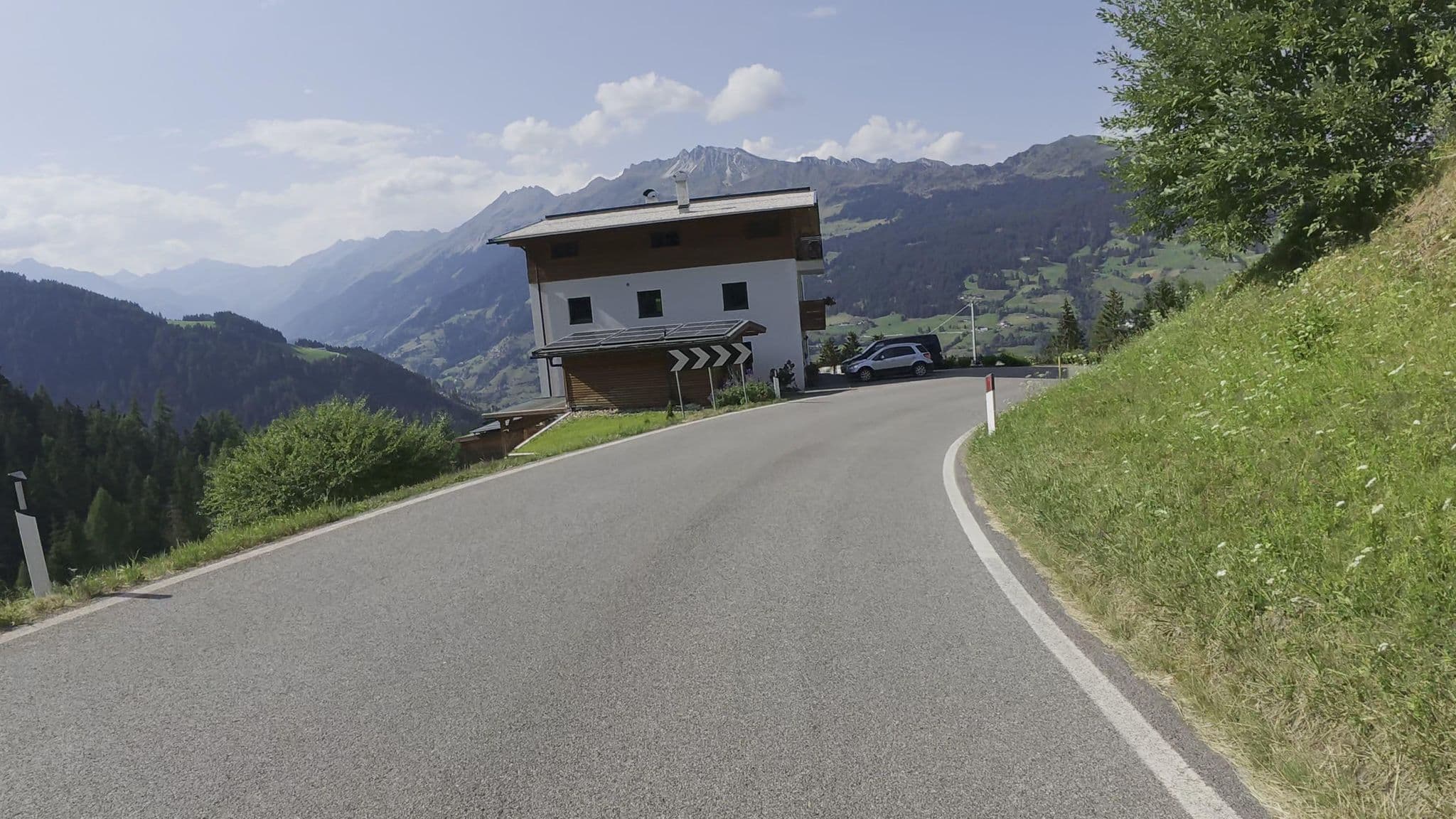 Street view near Plattner Wieser Waltraud, Racines - Ratschings — © Guzzi_Franze (CC BY-SA · Mapillary)