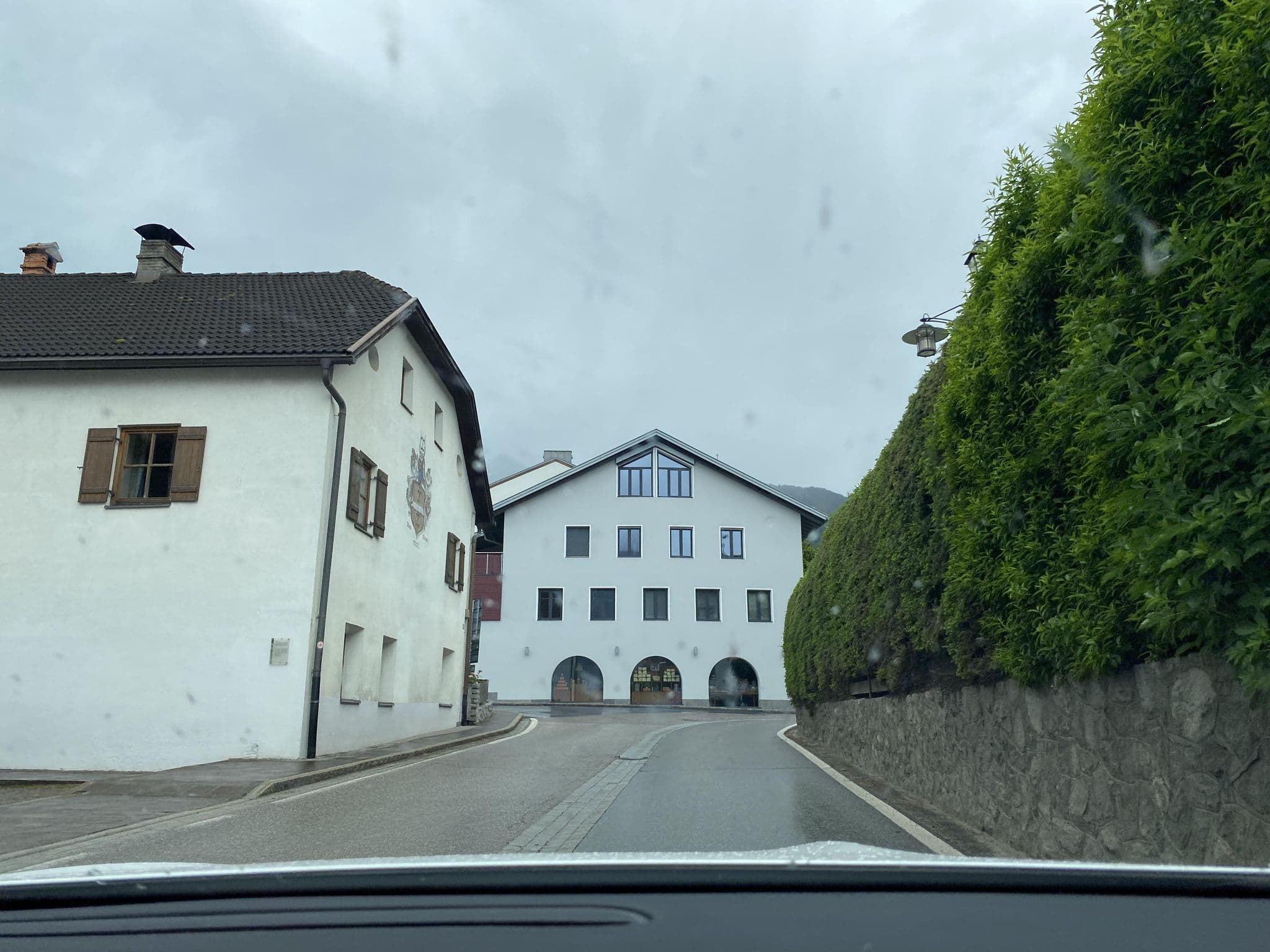 Street view near Albergo Tharer SNC, Valdaora di Mezzo — © dapiang (CC BY-SA · Mapillary)