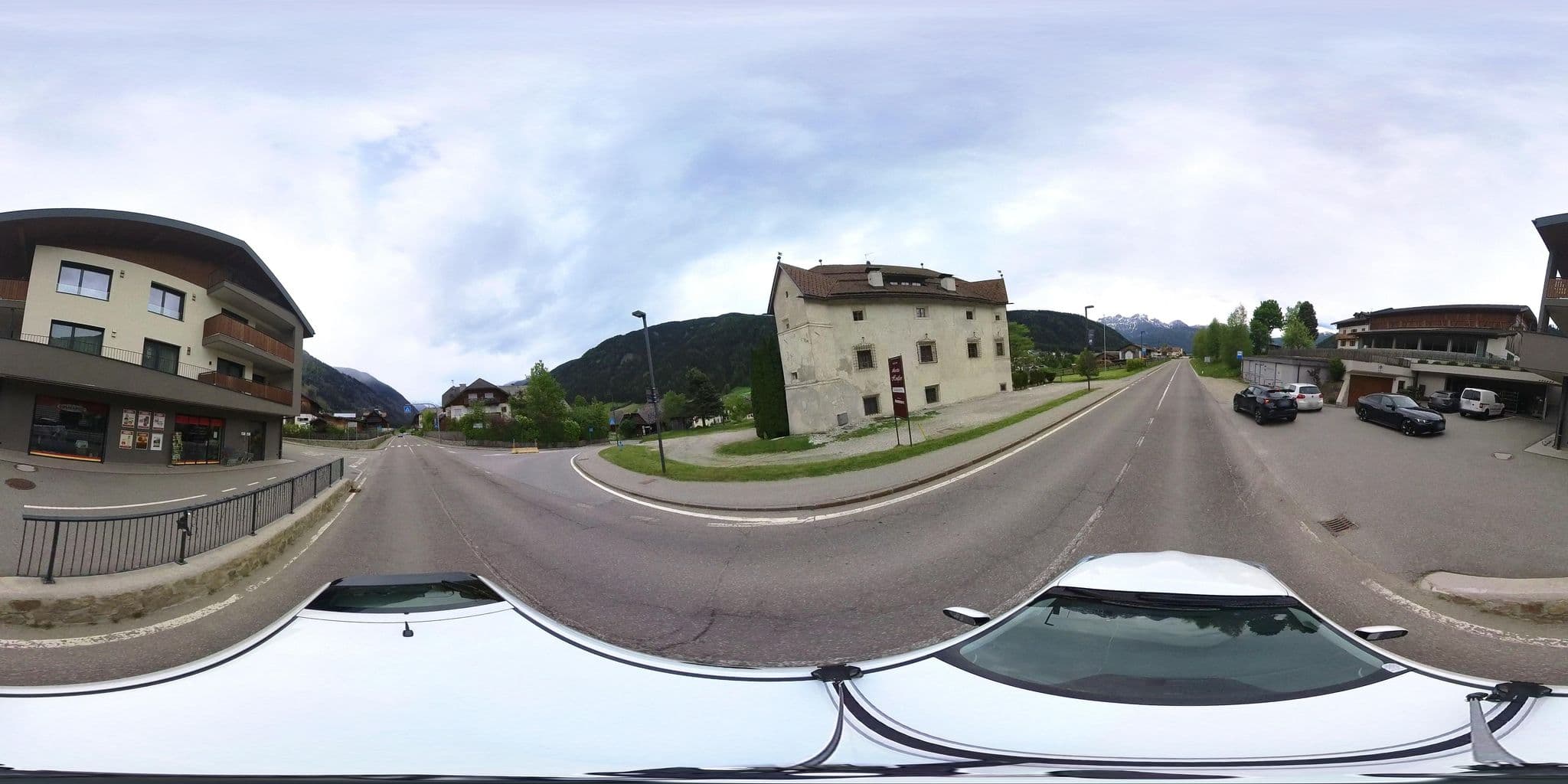 Street view near Ansitz Heufler, Rasun Anterselva - Rasen-Antholz — © osmplus_org (CC BY-SA · Mapillary)