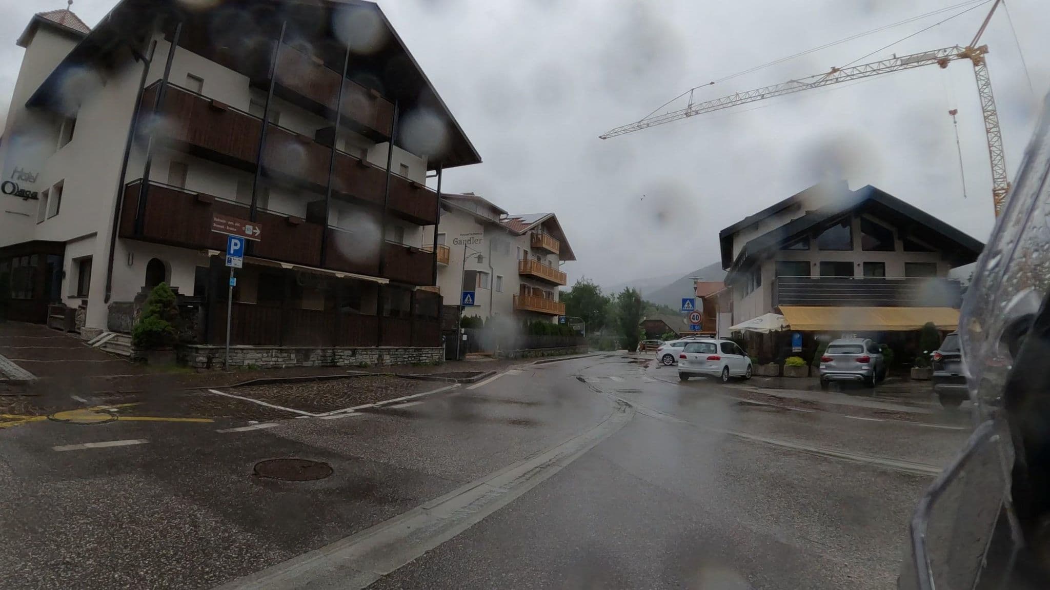 Street view near Appartement Gandler, Valdaora di Mezzo — © crami (CC BY-SA · Mapillary)