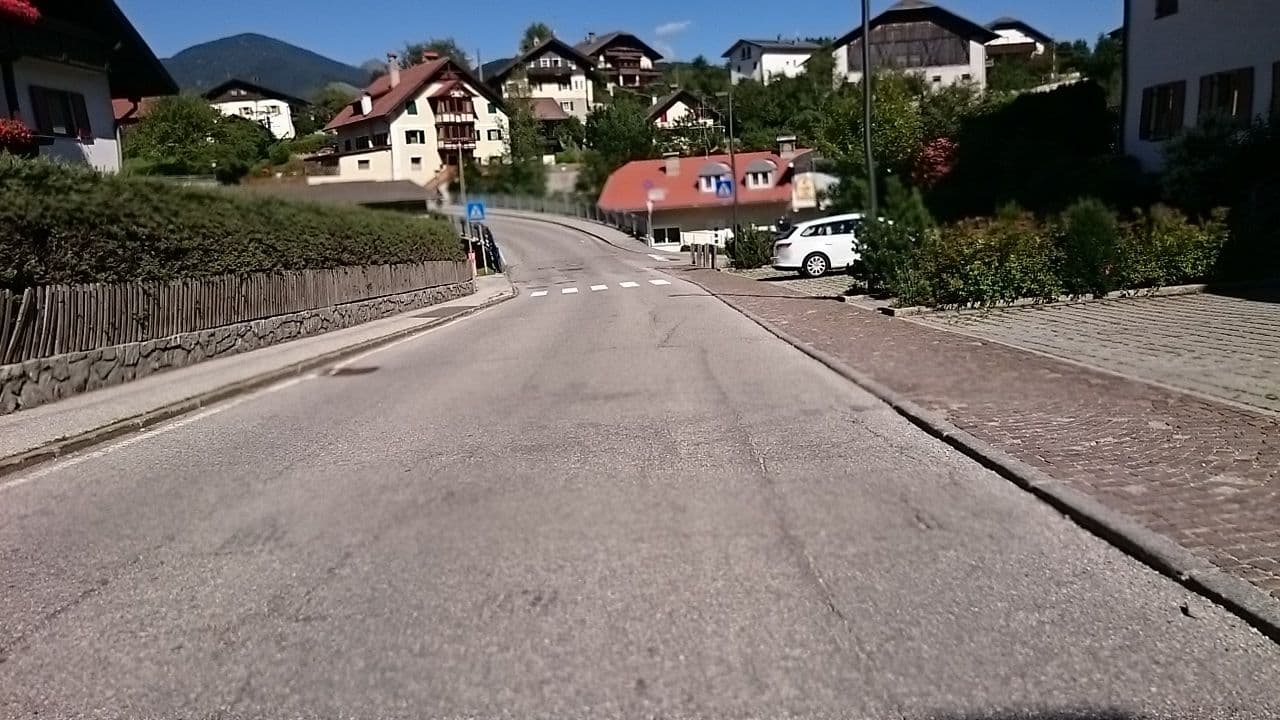 Street view near Auer Irene, Valdaora di Mezzo — © voschix (CC BY-SA · Mapillary)