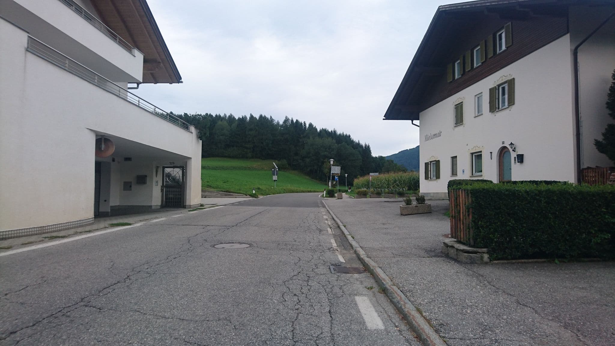 Street view near Appartements Oberleiter, Valdaora di Mezzo — © voschix (CC BY-SA · Mapillary)