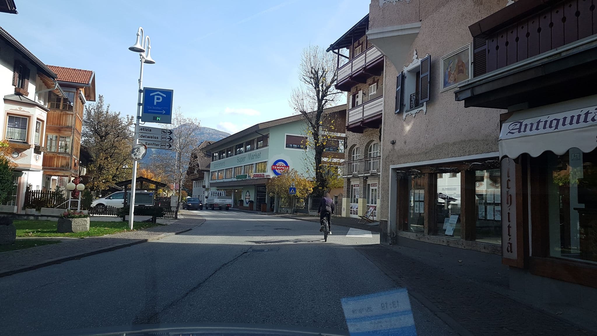 Street view near Haus Milli, San Candido — © igorzo (CC BY-SA · Mapillary)