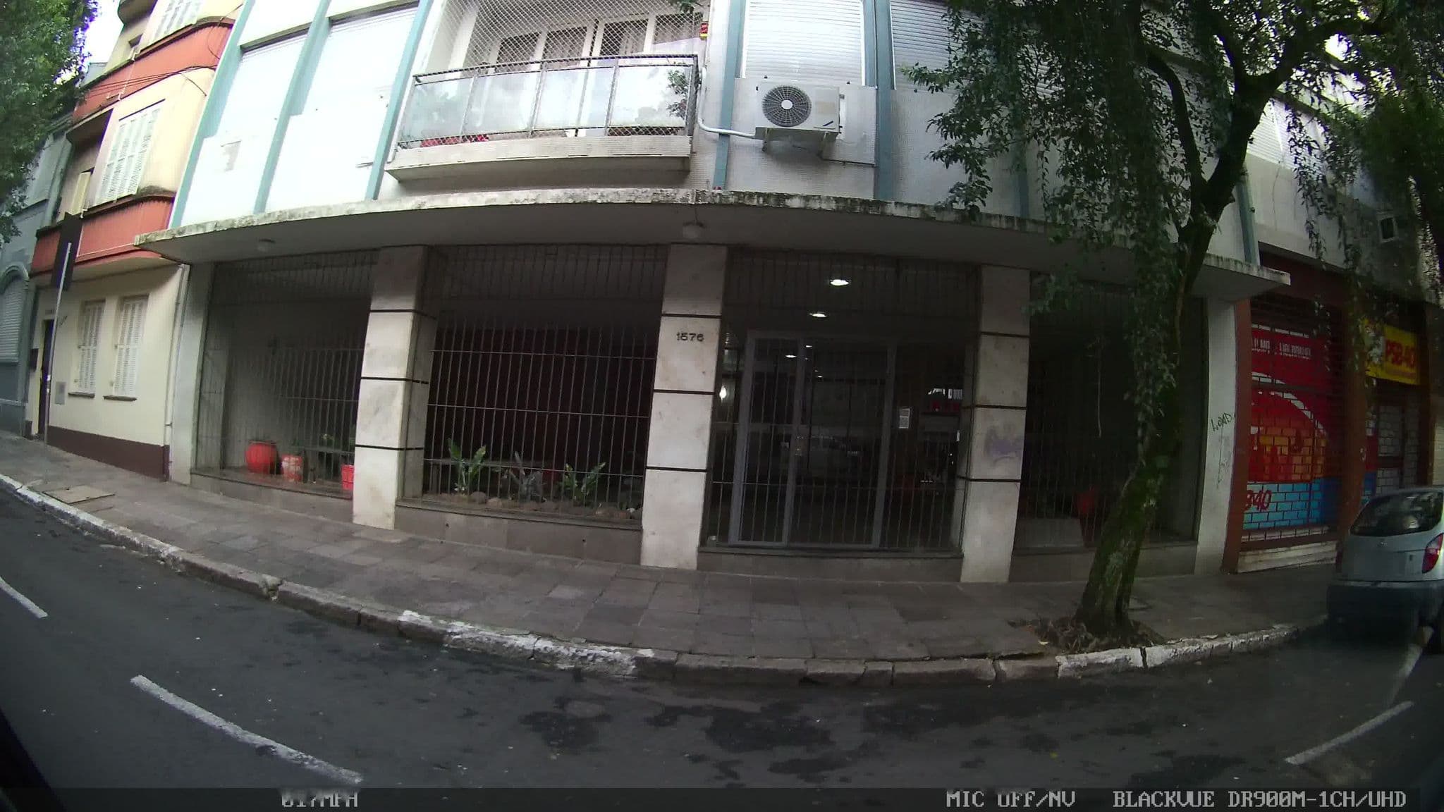 Street view near Hostel Petit Flore - Centro, Porto Alegre — © kaart_1 (CC BY-SA · Mapillary)
