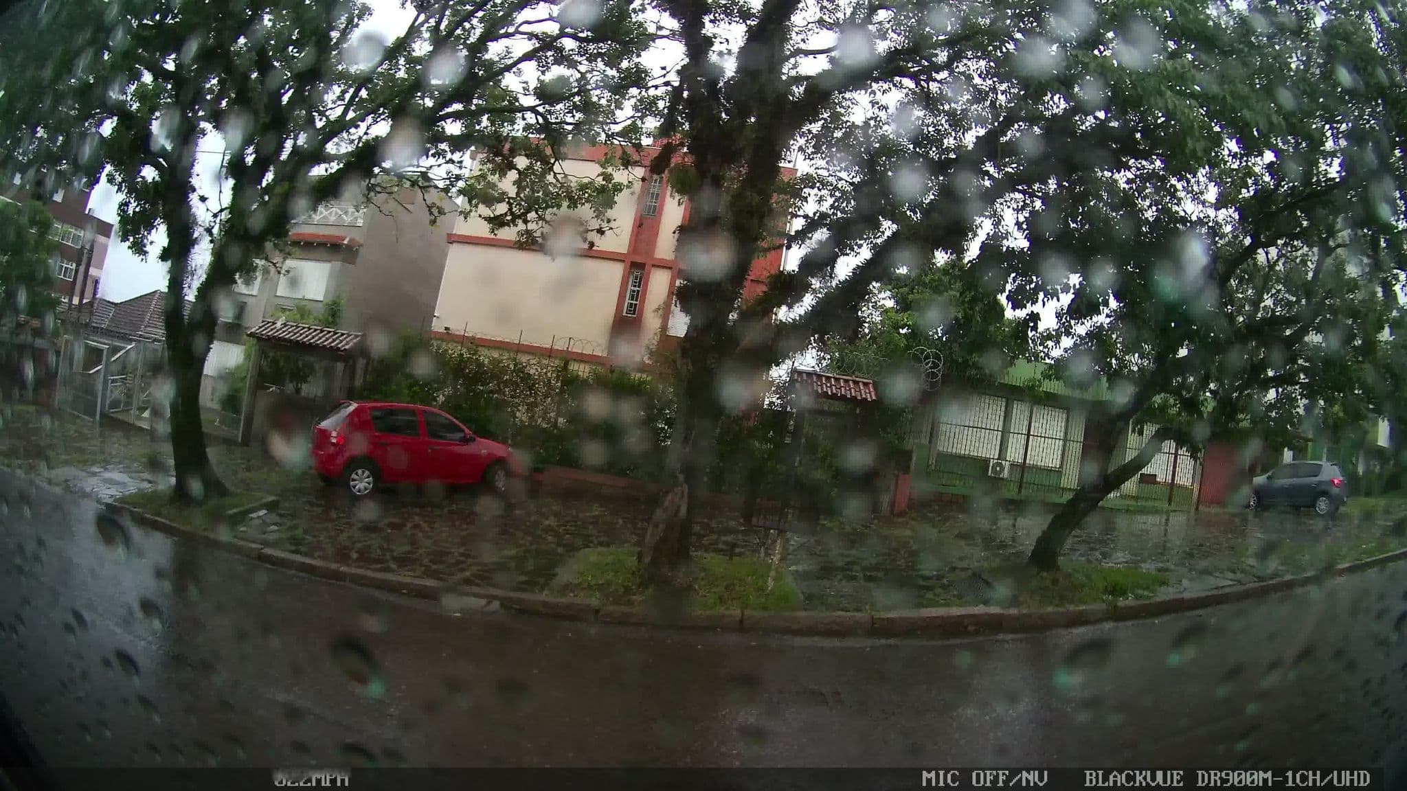 Street view near Casa para universitarias, Porto Alegre — © kaart_1 (CC BY-SA · Mapillary)