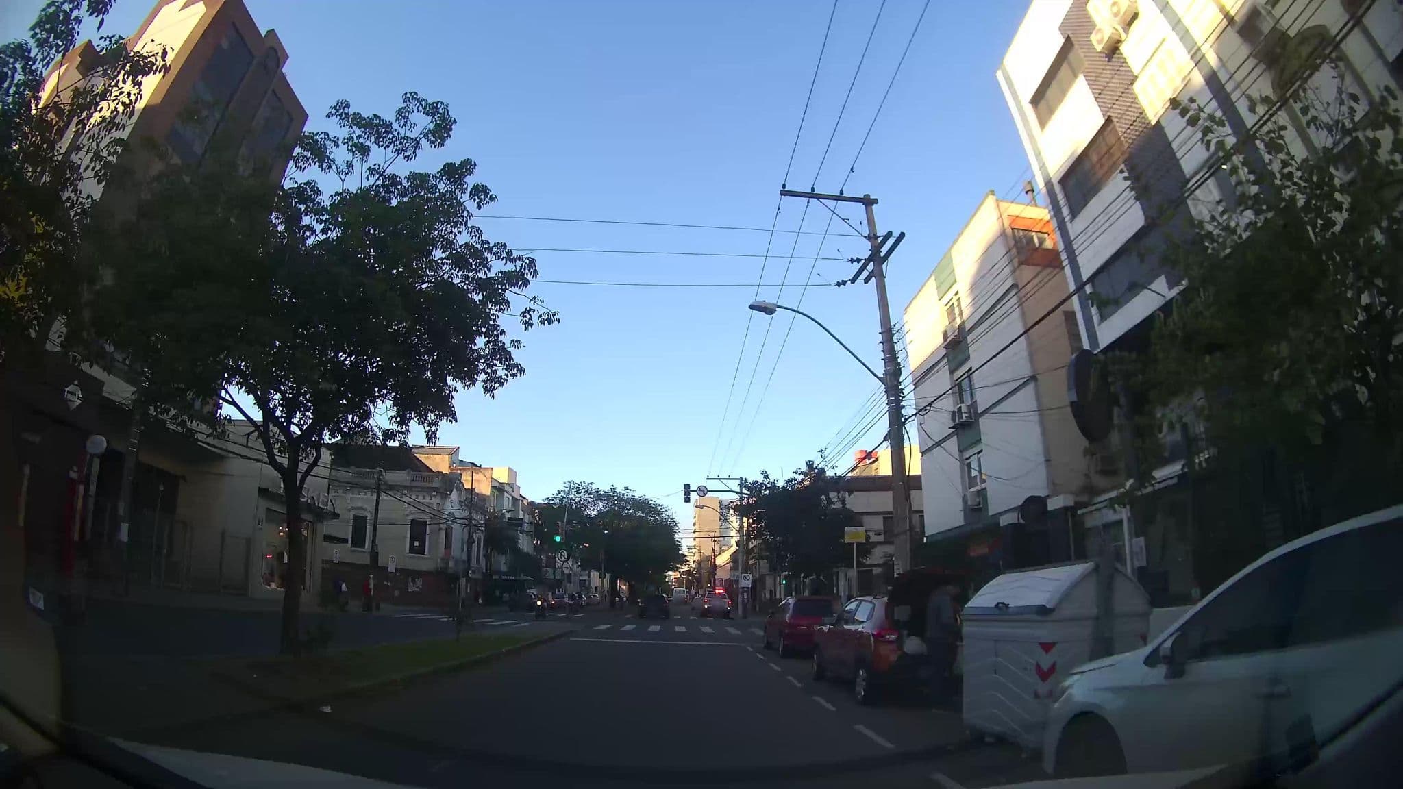 Street view near Fronteira, Porto Alegre — © marciosampaio (CC BY-SA · Mapillary)