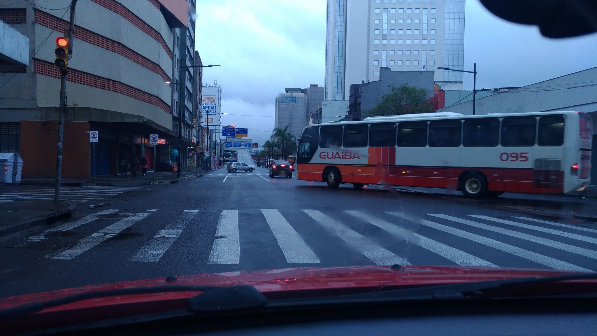 Street view near Hotel Erechim, Porto Alegre — © viniciusgrassi (CC BY-SA · Mapillary)