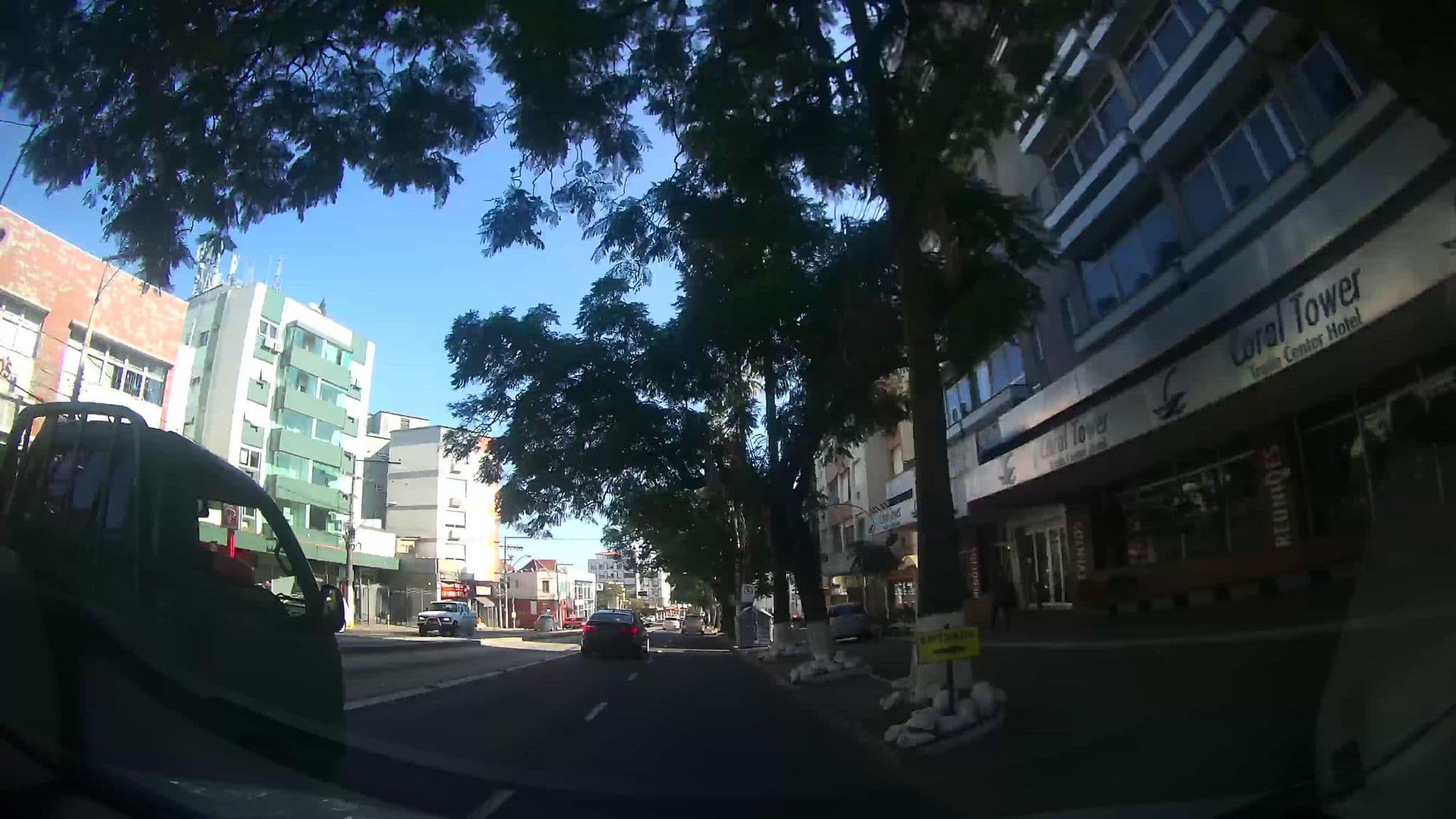 Street view near Hotel Coral Towers Trade Center, Porto Alegre — © marciosampaio (CC BY-SA · Mapillary)