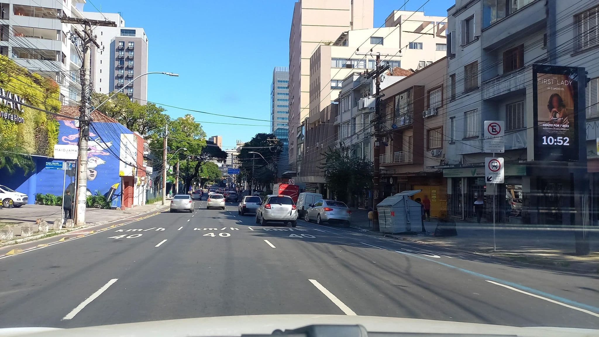 Street view near Swan Business Molinos, Porto Alegre — © santamariense (CC BY-SA · Mapillary)