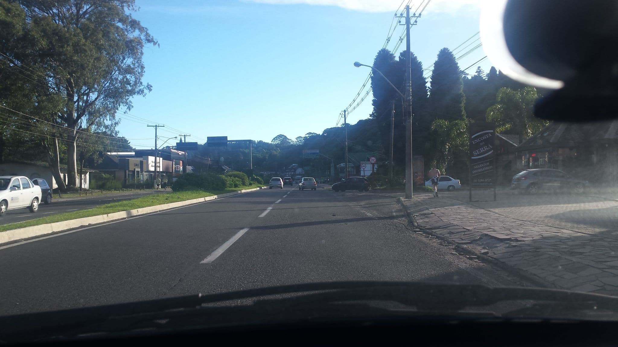 Street view near Open House Villa Gramado Hotel, Gramado — © aoreinhardt (CC BY-SA · Mapillary)