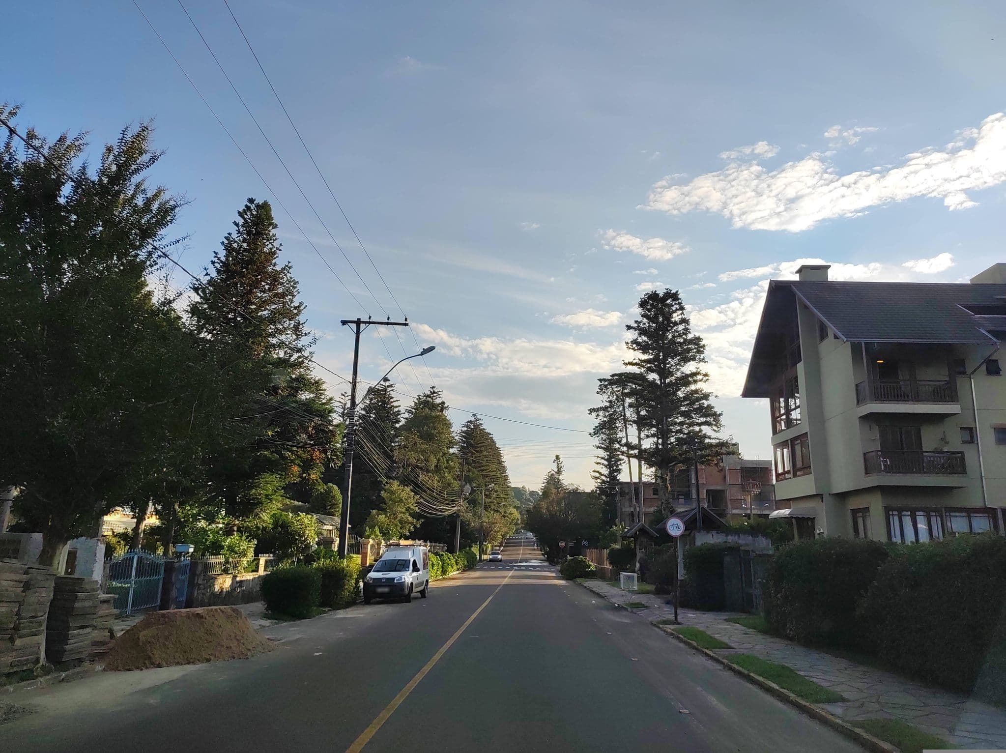 Street view near Hostel Haras, Gramado — © diegokrein (CC BY-SA · Mapillary)