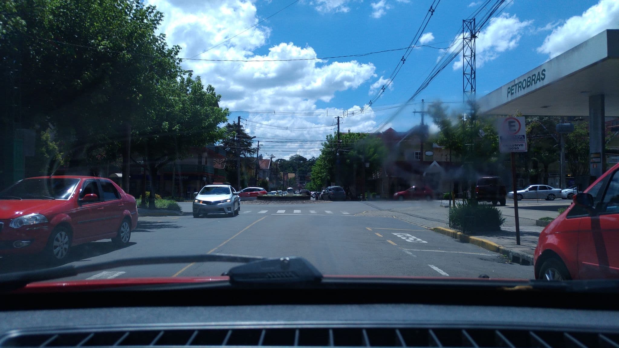 Street view near Hotel Serra Azul, Gramado — © viniciusgrassi (CC BY-SA · Mapillary)