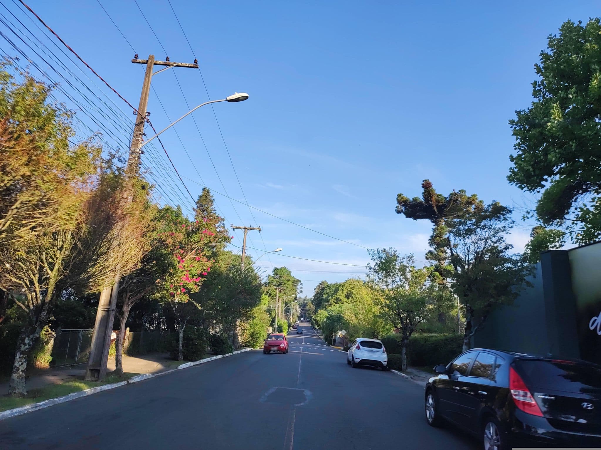 Street view near Pousada Jardim Secreto, Gramado — © diegokrein (CC BY-SA · Mapillary)