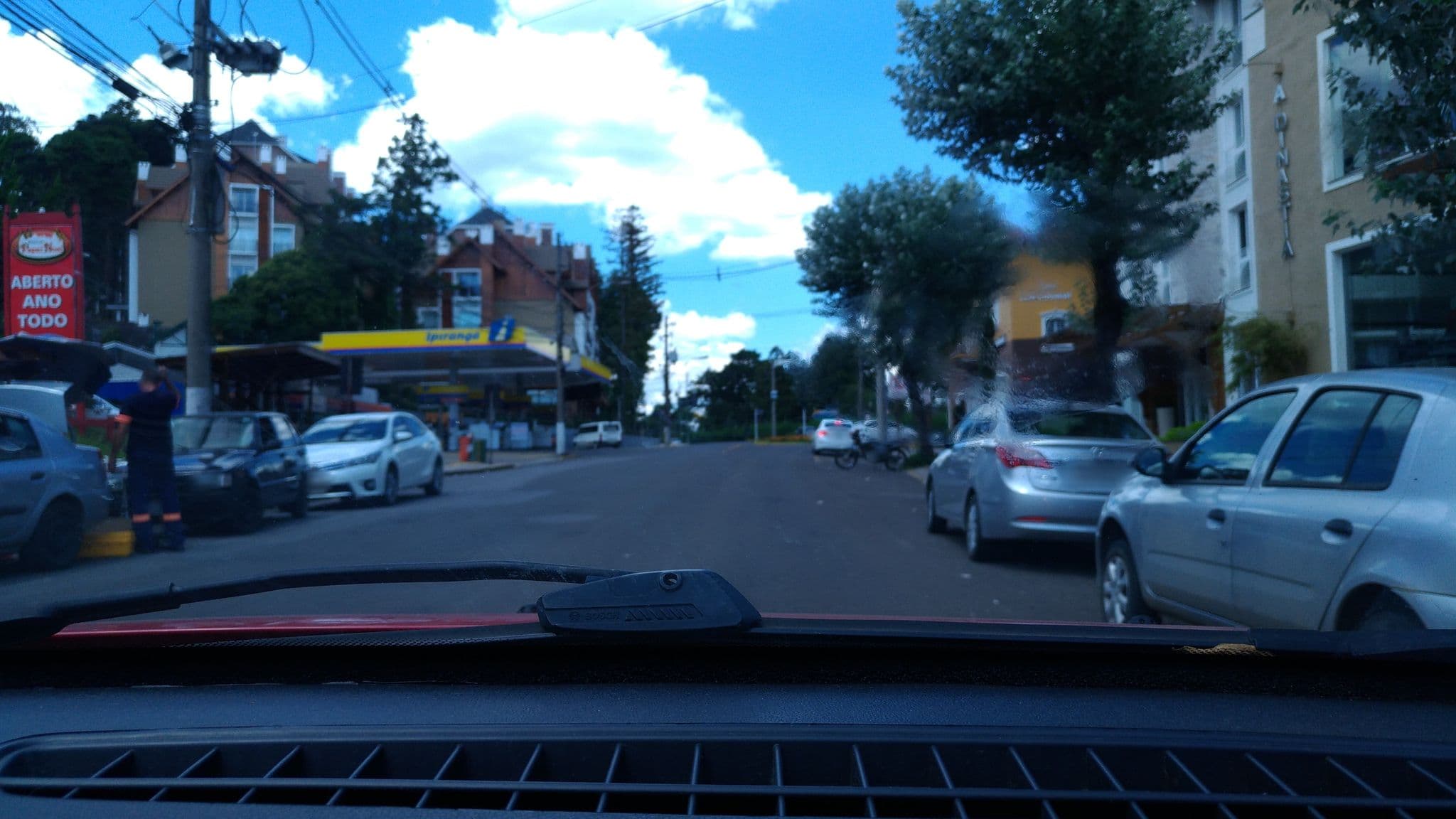 Street view near Pousada San Clemente, Gramado — © viniciusgrassi (CC BY-SA · Mapillary)