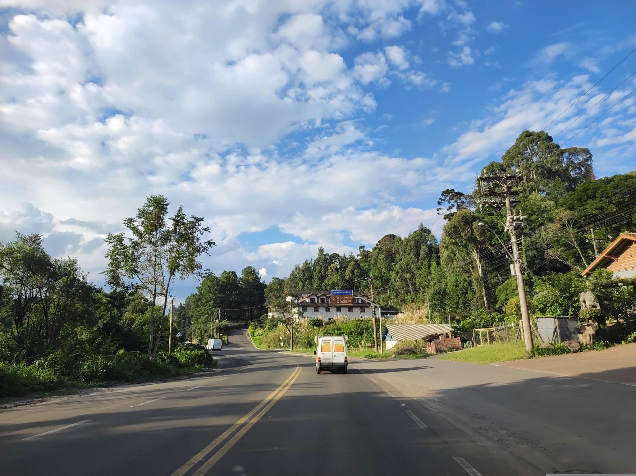 Street view near Hello Hostel, Gramado — © diegokrein (CC BY-SA · Mapillary)