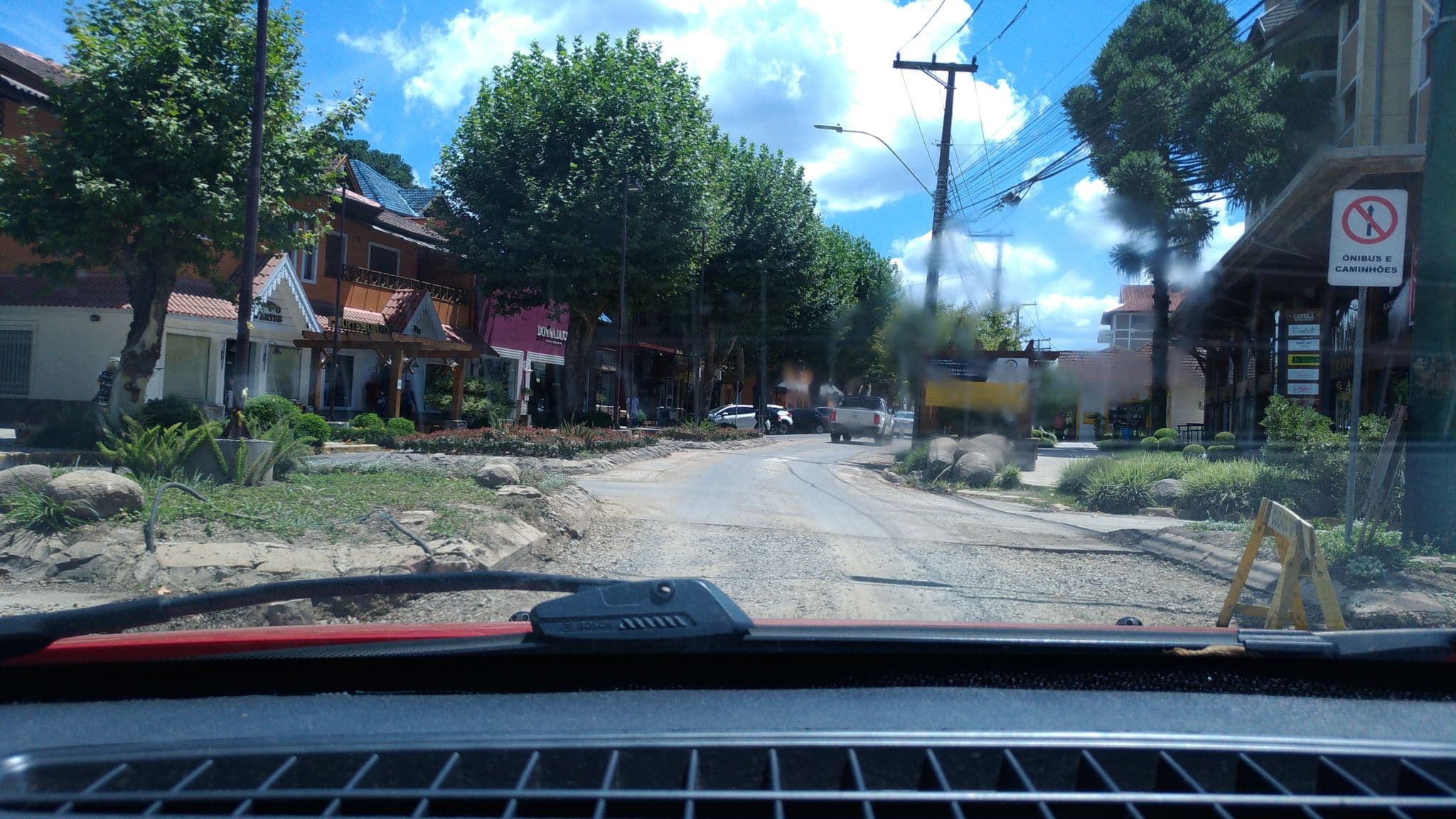 Street view near Apto 3174 Laghetto Siena, Canela — © viniciusgrassi (CC BY-SA · Mapillary)