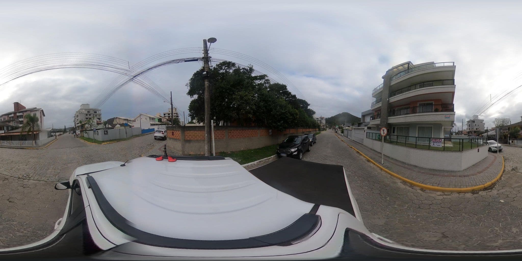 Street view near Pousada Canto do Pescador, Bombinhas — © jaderbavaresco (CC BY-SA · Mapillary)