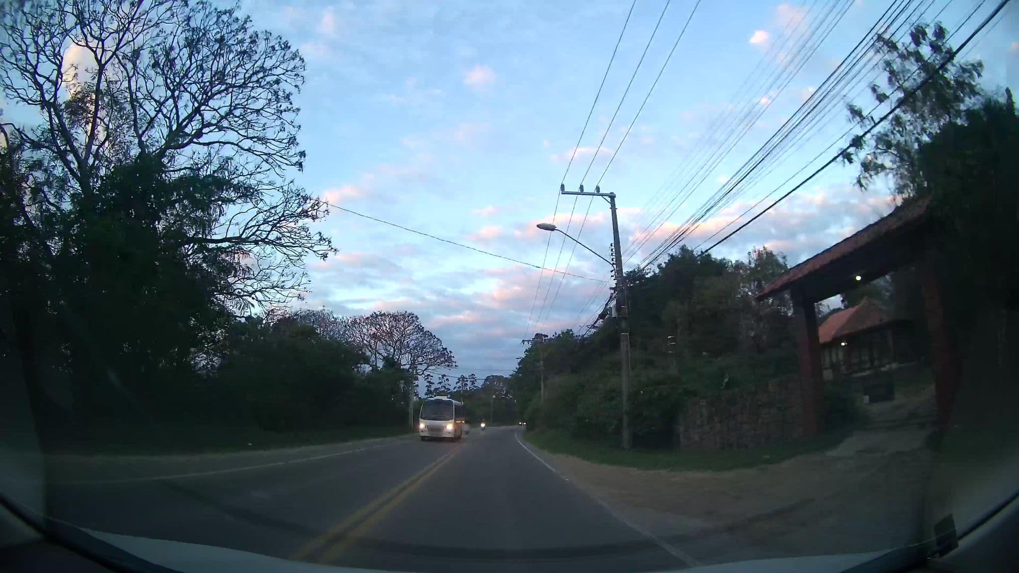 Street view near Pousada da Colina, Itacorubi — © marciosampaio (CC BY-SA · Mapillary)