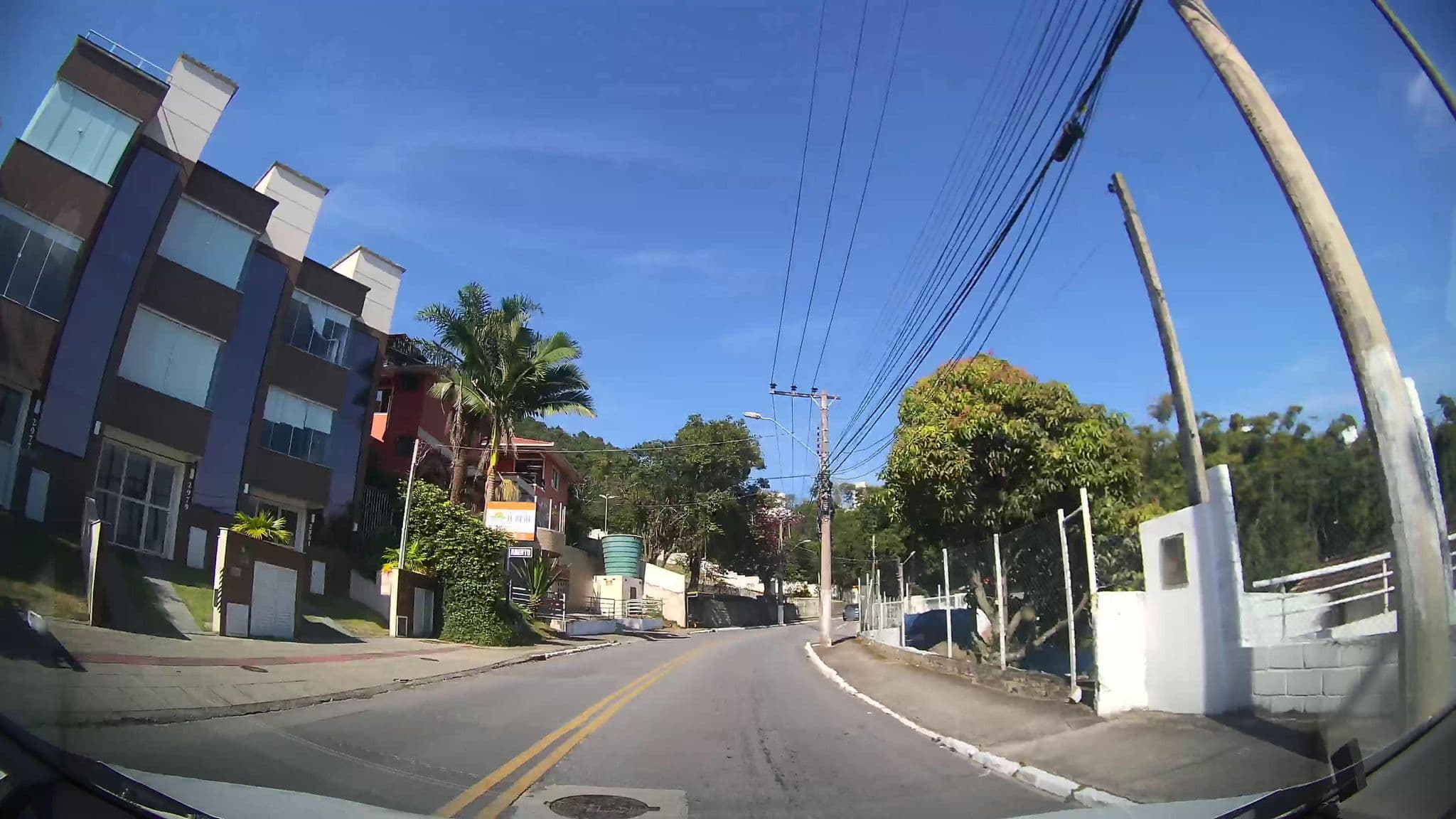 Street view near Jurere ocean Flats, Governador Celso Ramos — © marciosampaio (CC BY-SA · Mapillary)