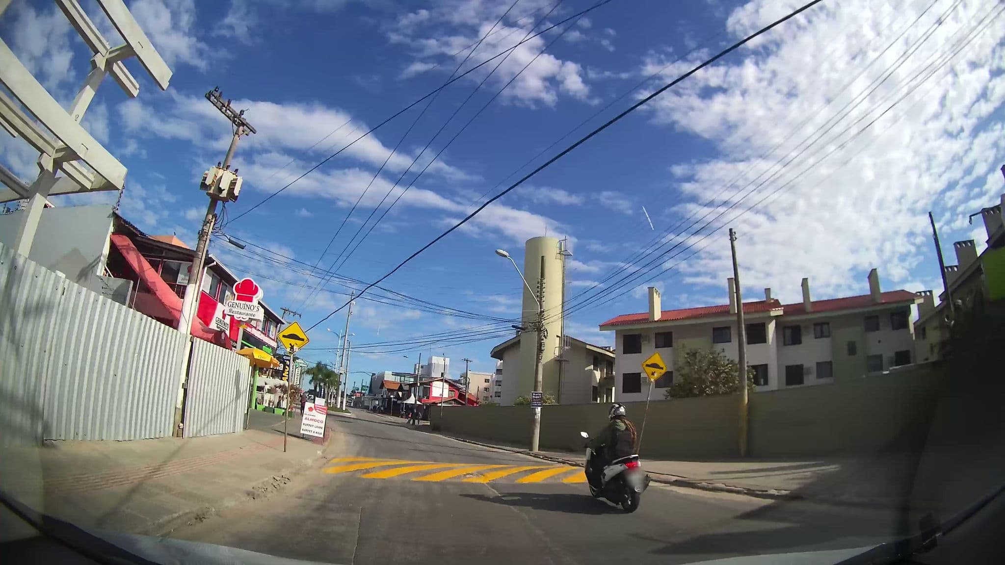 Street view near Pousada Tio João, Itacorubi — © marciosampaio (CC BY-SA · Mapillary)