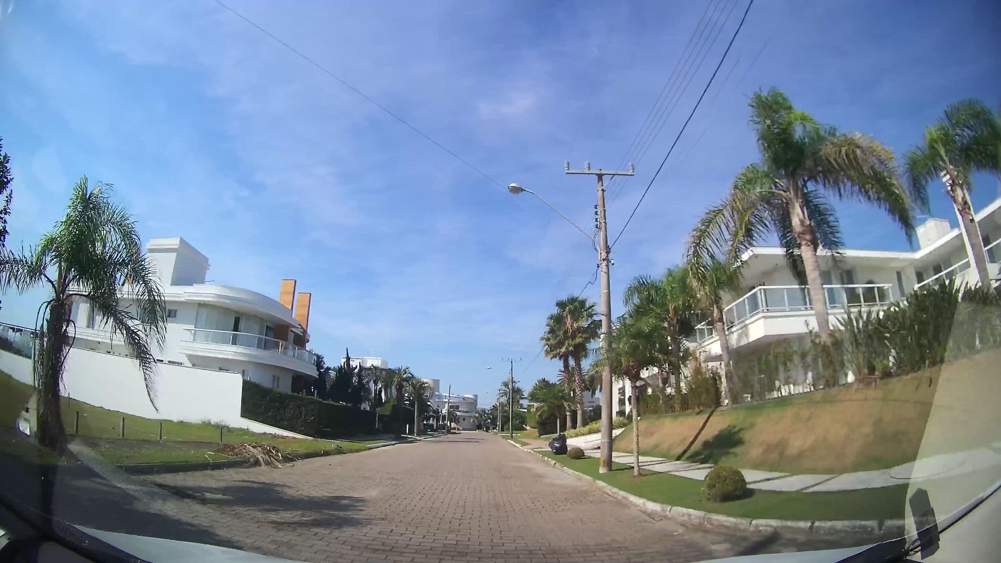 Street view near Casa Conceito Jurerê, Governador Celso Ramos — © marciosampaio (CC BY-SA · Mapillary)
